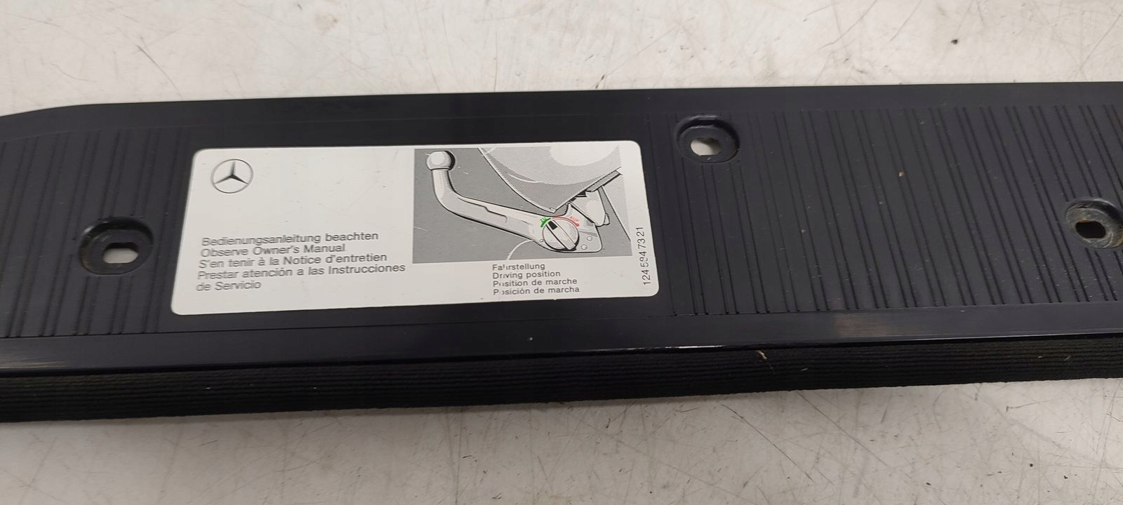 moulding of the threshold threshold boot Mercedes W124 2,2
