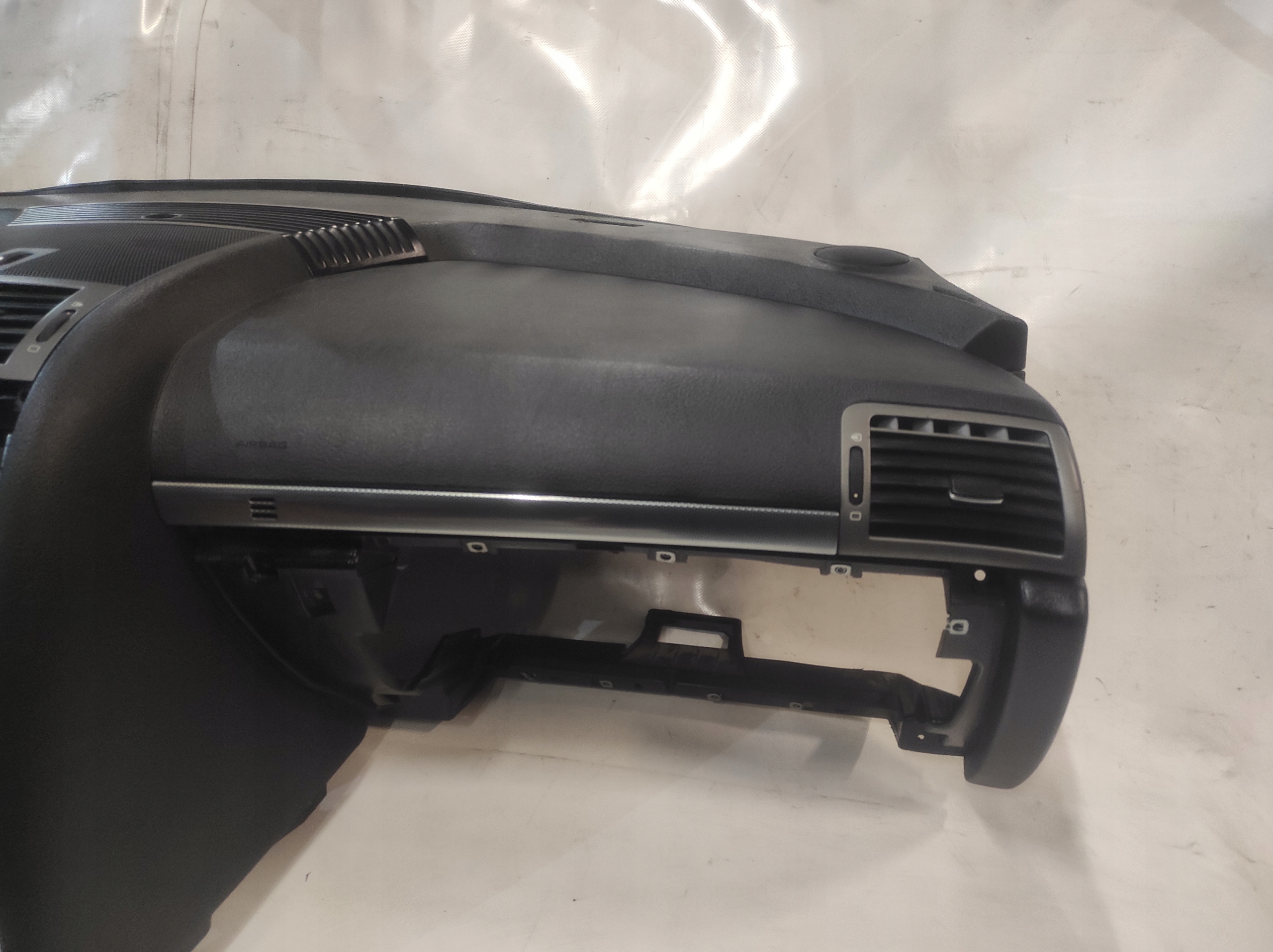 Peugeot 407 dashboard instrument panel console cockpit