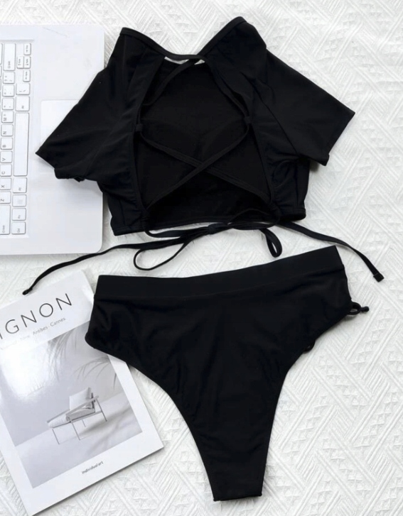 STRÓJ KĄPIELOWY BIKINI Z KRÓTKIM RĘKAWEM CZARNY L Model SK-193