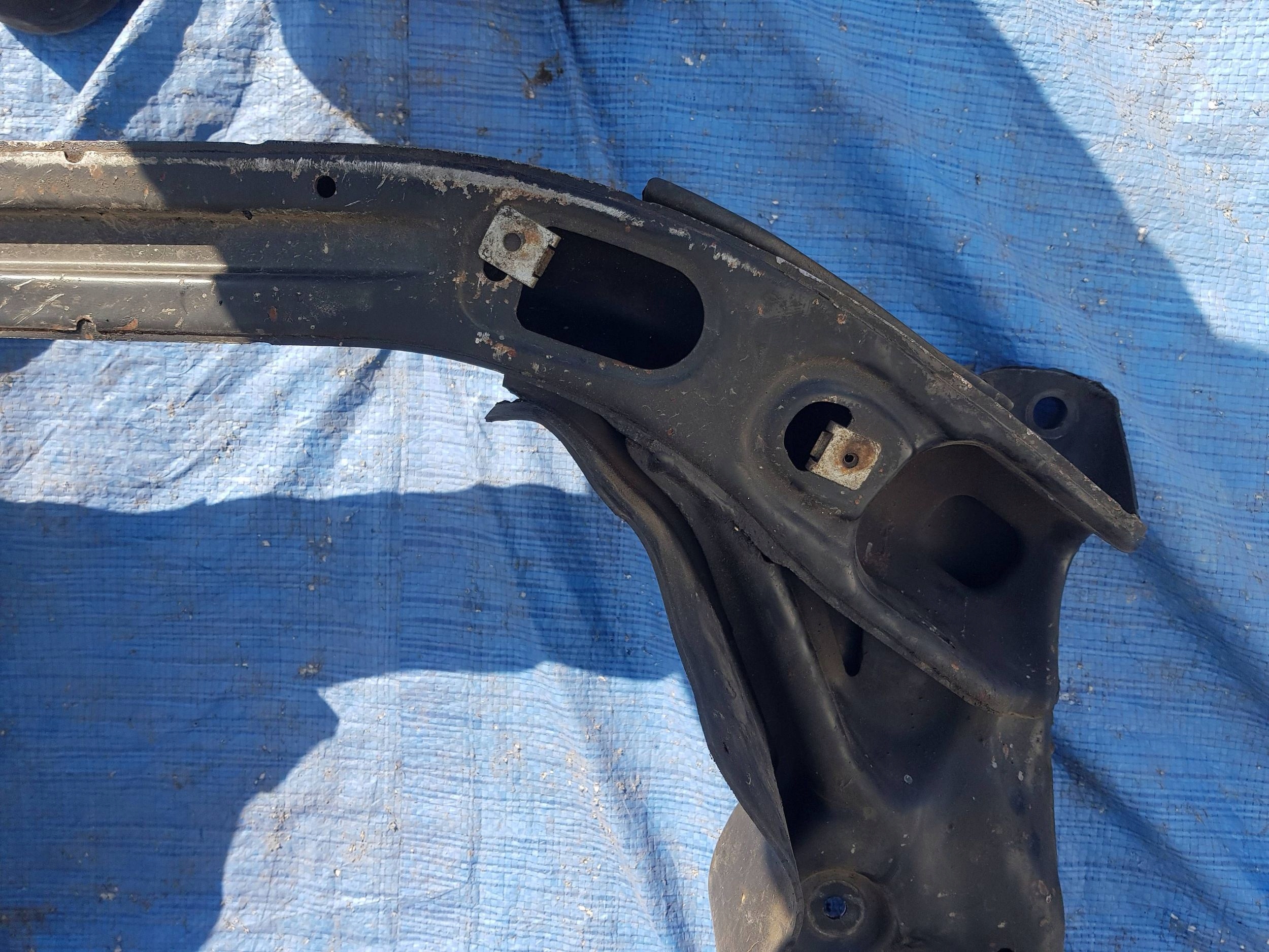 axle beam subframe axle beam sider front of the engine MERCEDES W221