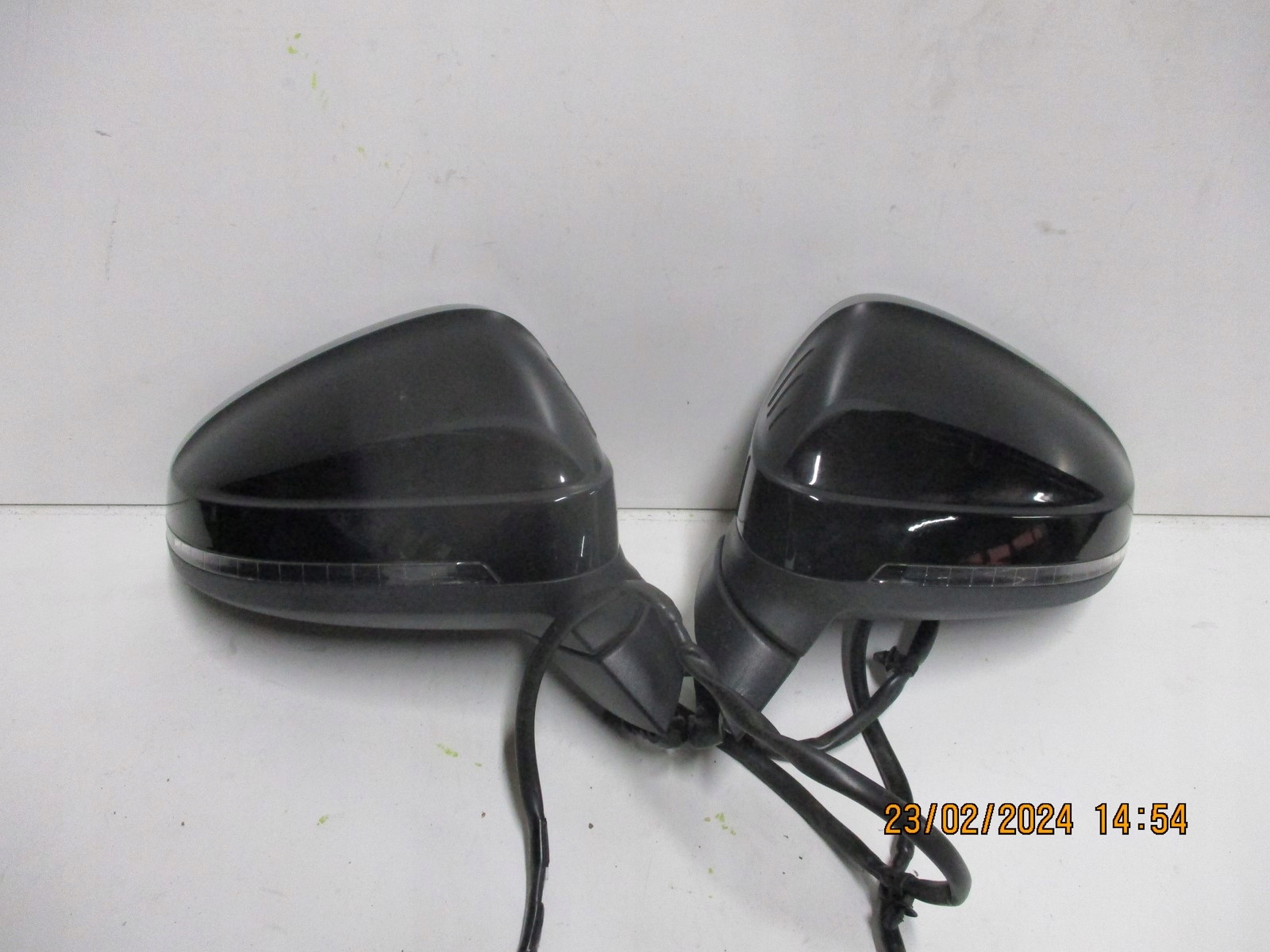 mirror Audi A4 8W0 17R 6 of cables right left