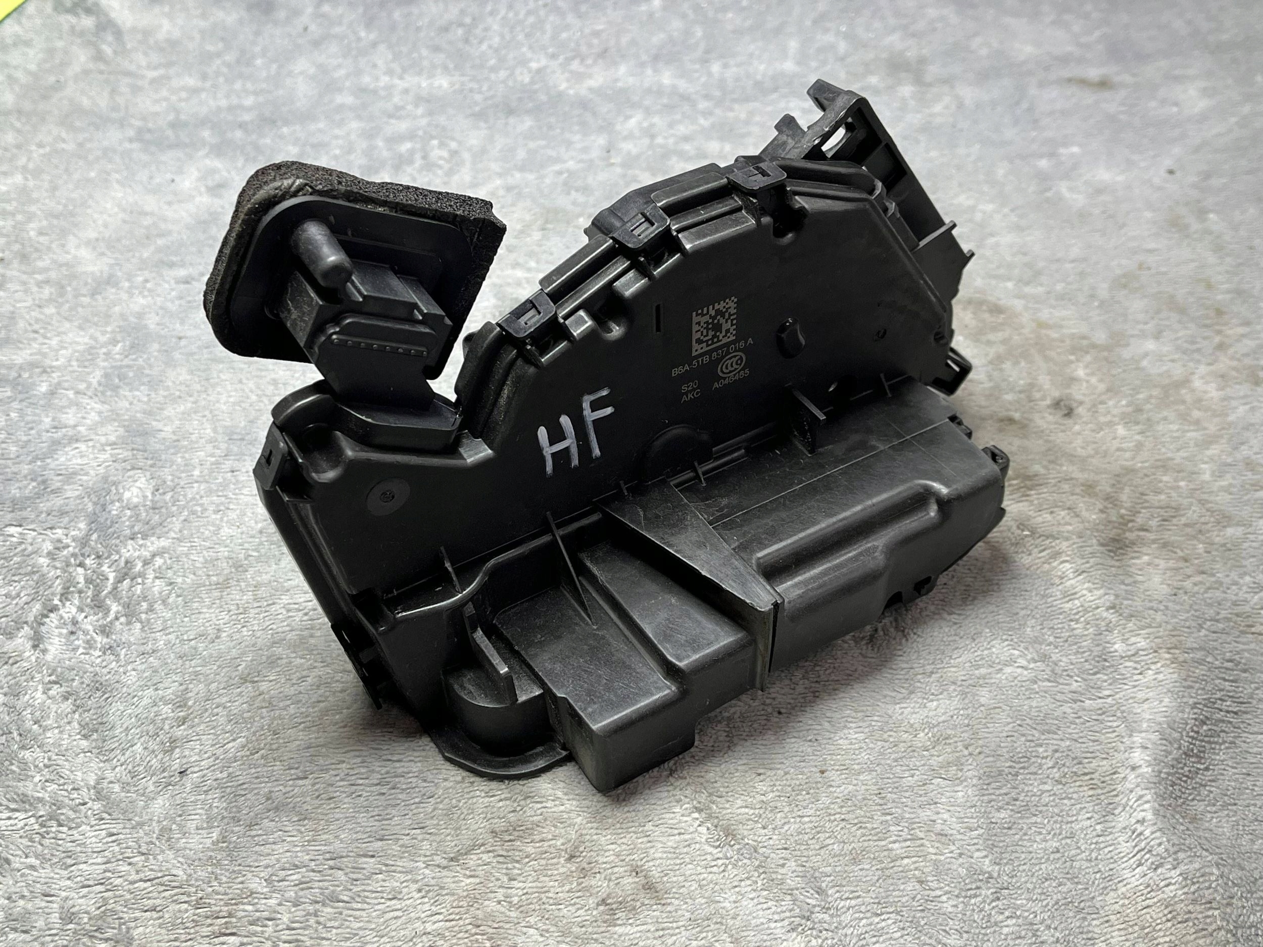 lock door right front VW SEAT SKODA 5TB837016A !J