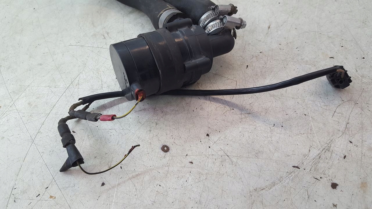 pumpa cirkulacije vode VW Touran II LIFT 1,6 TDI