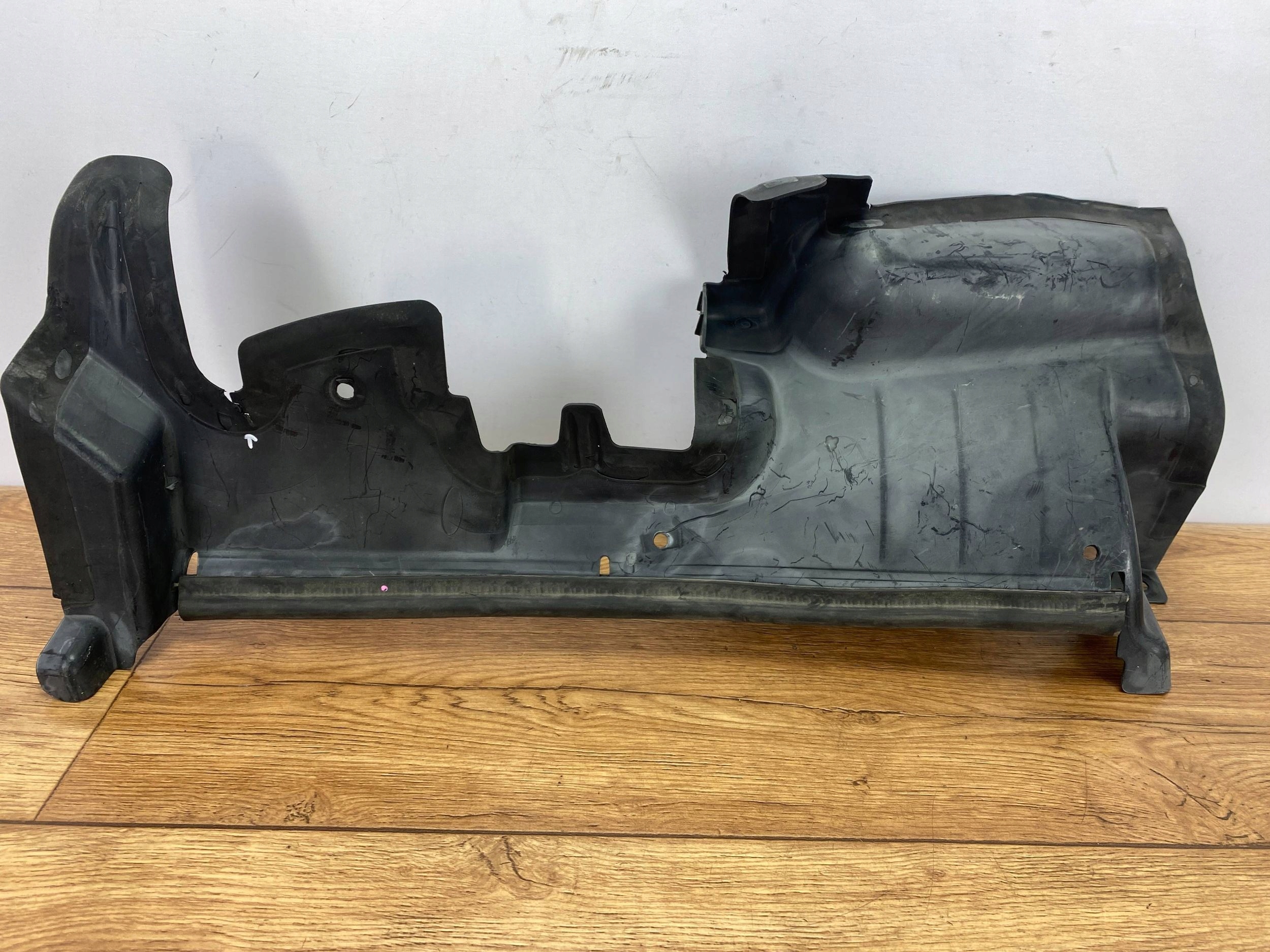 drain air duct air line right Dodge Charger 2015+