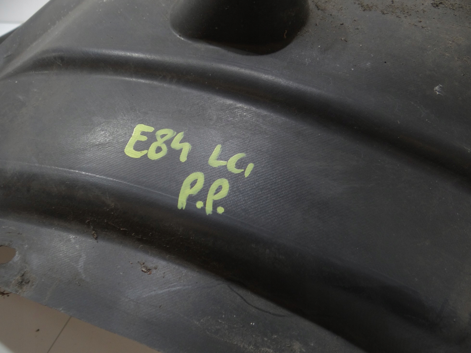 mudguard right front BMW X1 E84 LCI 7312420 (17229887)