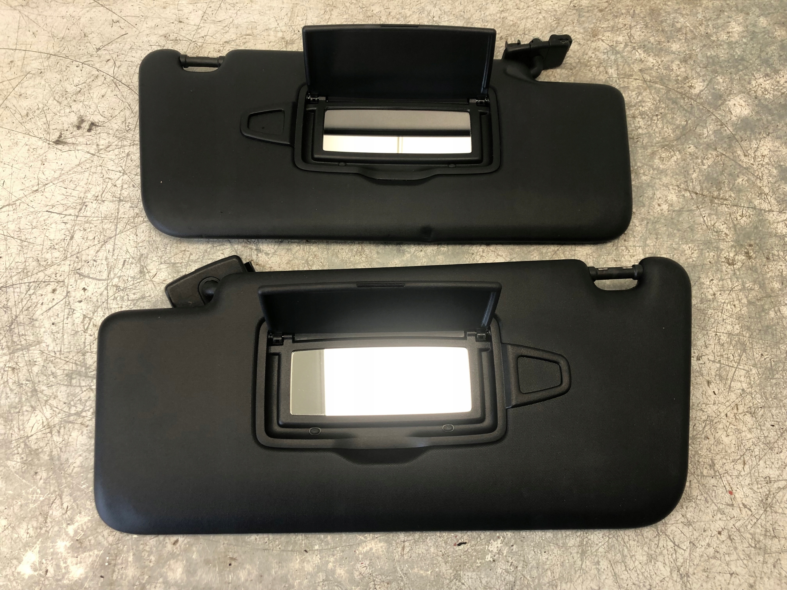 visor cover MERCEDES A0068173820