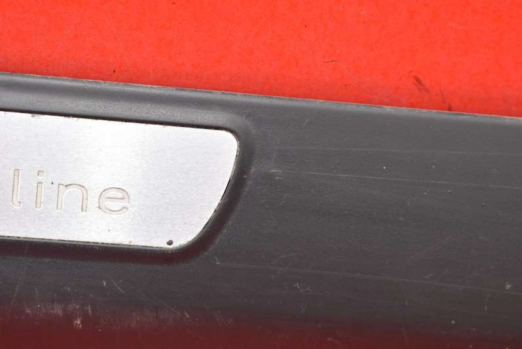 moulding threshold left front 4F0853373K AUDI A6 C6 S-LINE 04-08