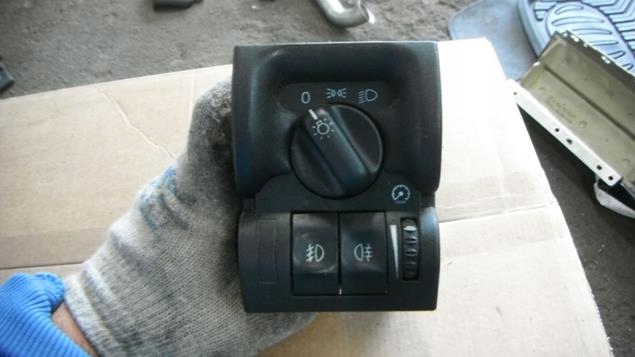 OPEL VECTRA B PRZEŁĄCZNIK ŚWIATEŁ 09138337