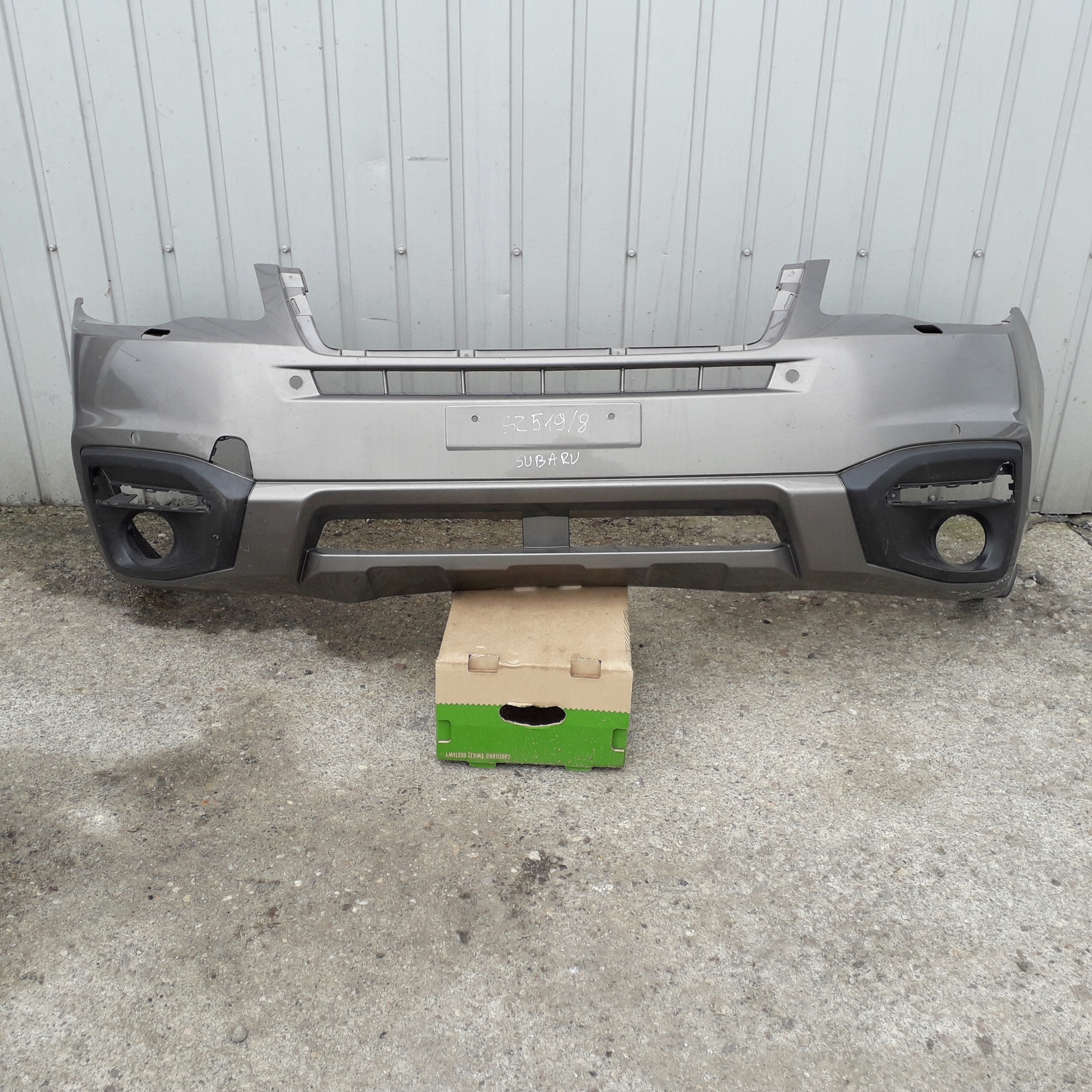 SUBARU FORESTER 4 IV LIFT FL 16- ZDERZAK PRZEDNI