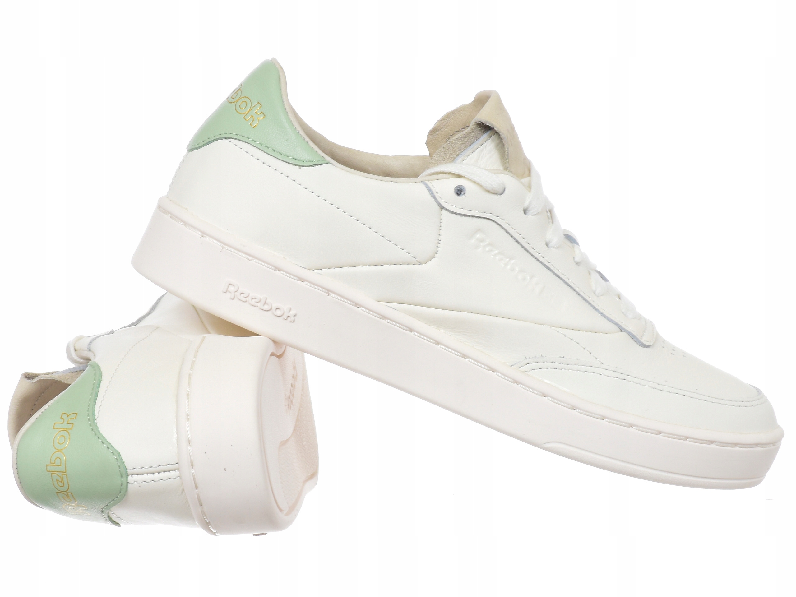 Dámské boty Reebok Club C Clean GX3693 kožené tenisky bílé