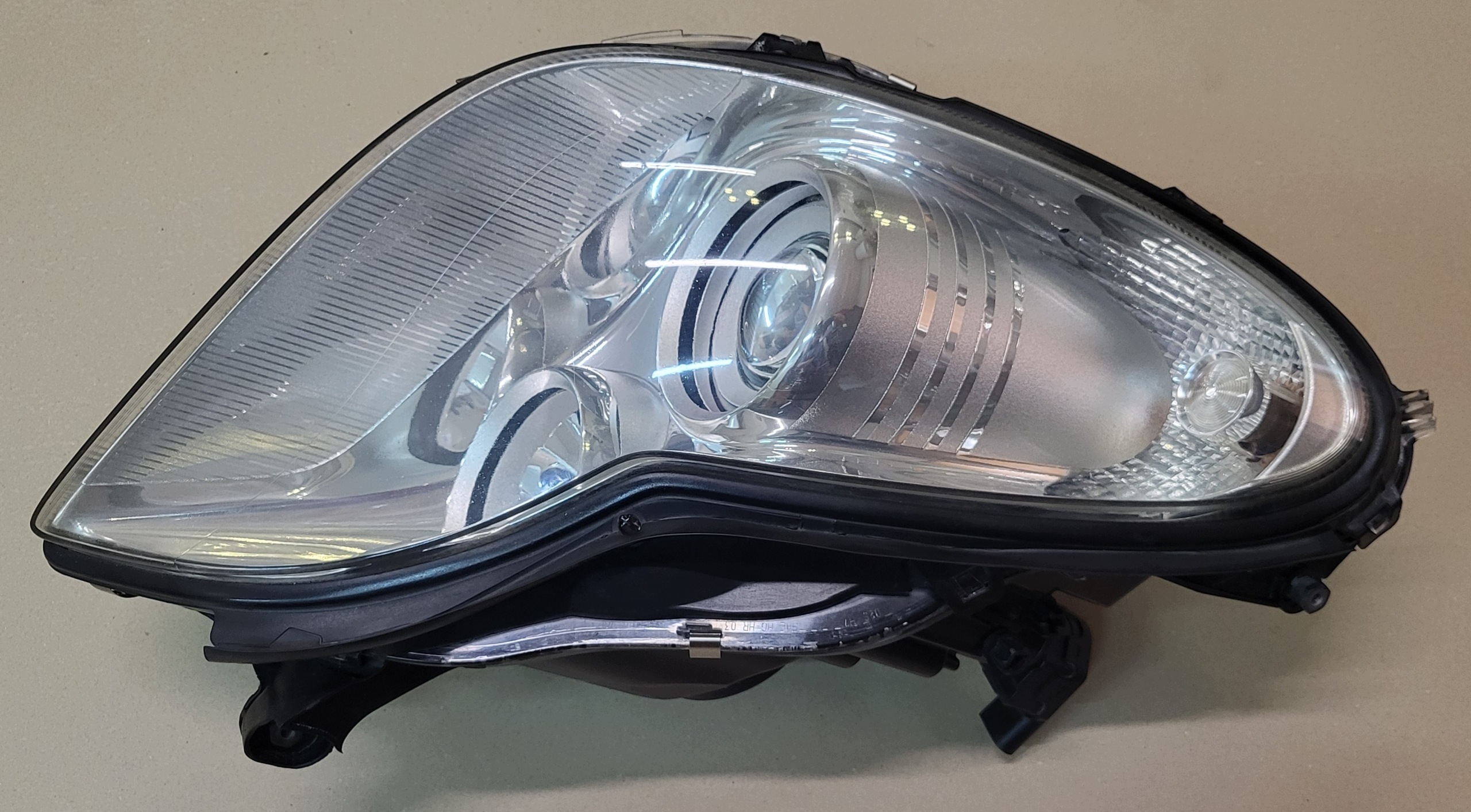 light right front REFLEKTOR lens H7 MERCEDES CLS W219 OE EUROPA