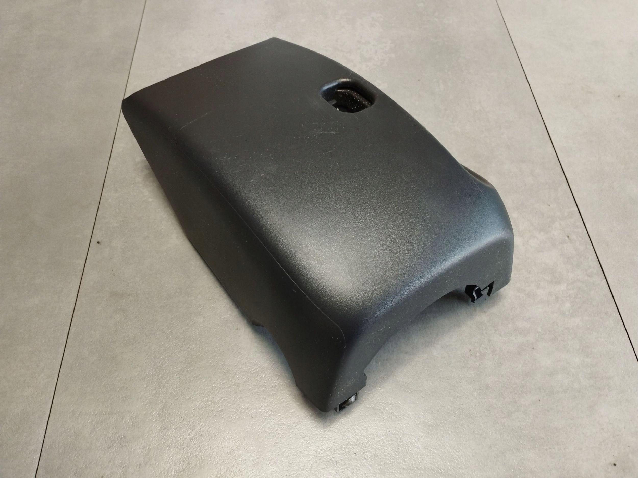 Cupra Formentor Blende Abdeckung der Lenksäule lenkrad 5FA858625