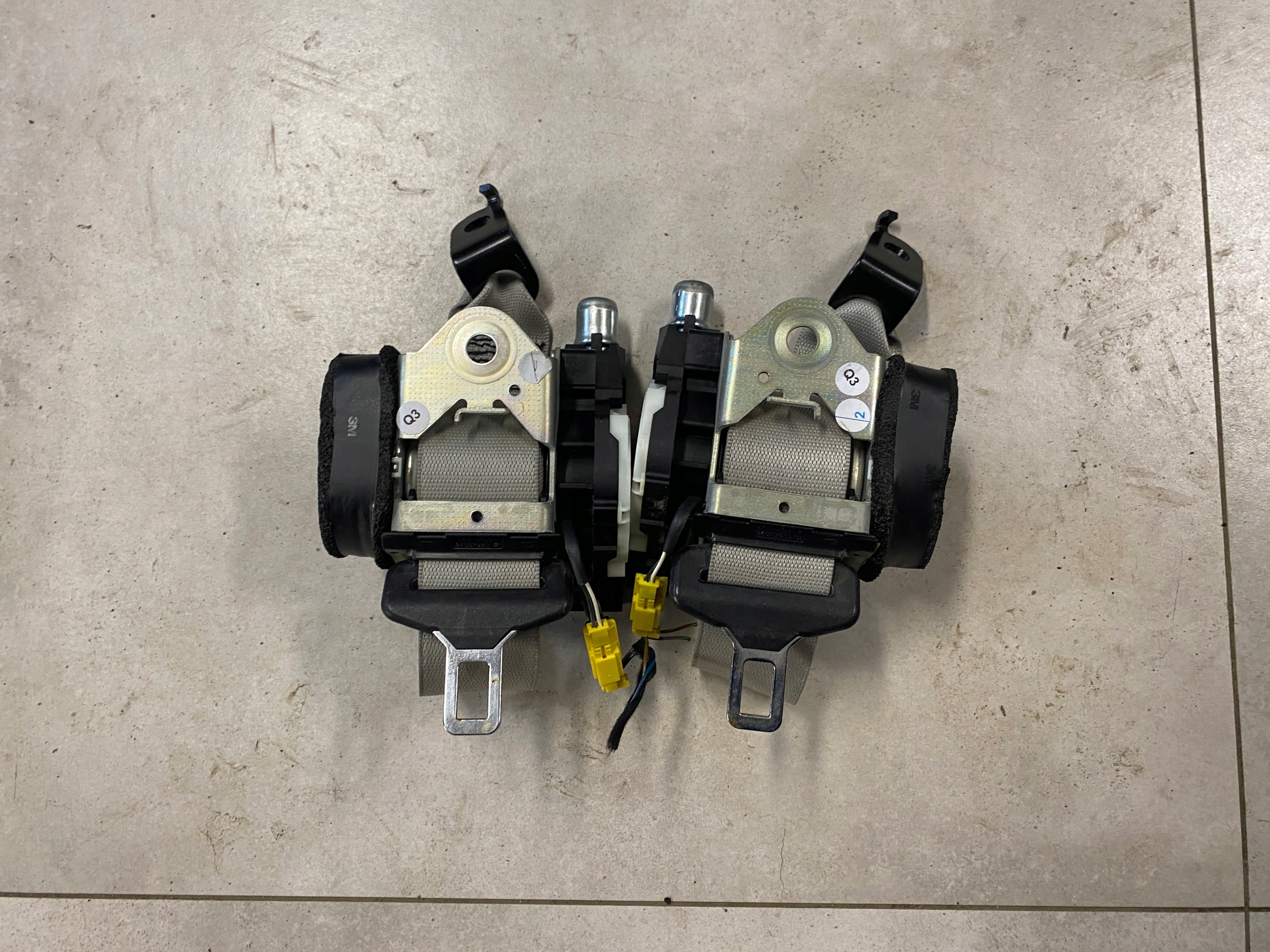 A2128605485, A2128605385 - MERCEDES W212 ремни безопасности задний комплект