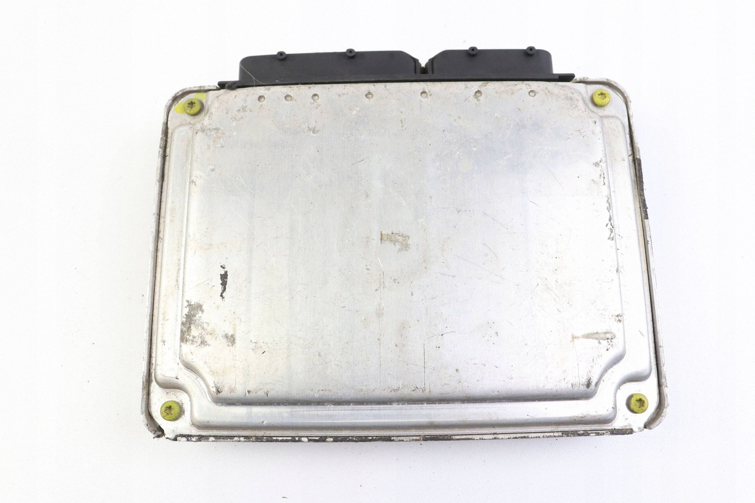 VW GOLF IV BORA module unité de commande électronique uce moteur 2.0B 06A906032FK