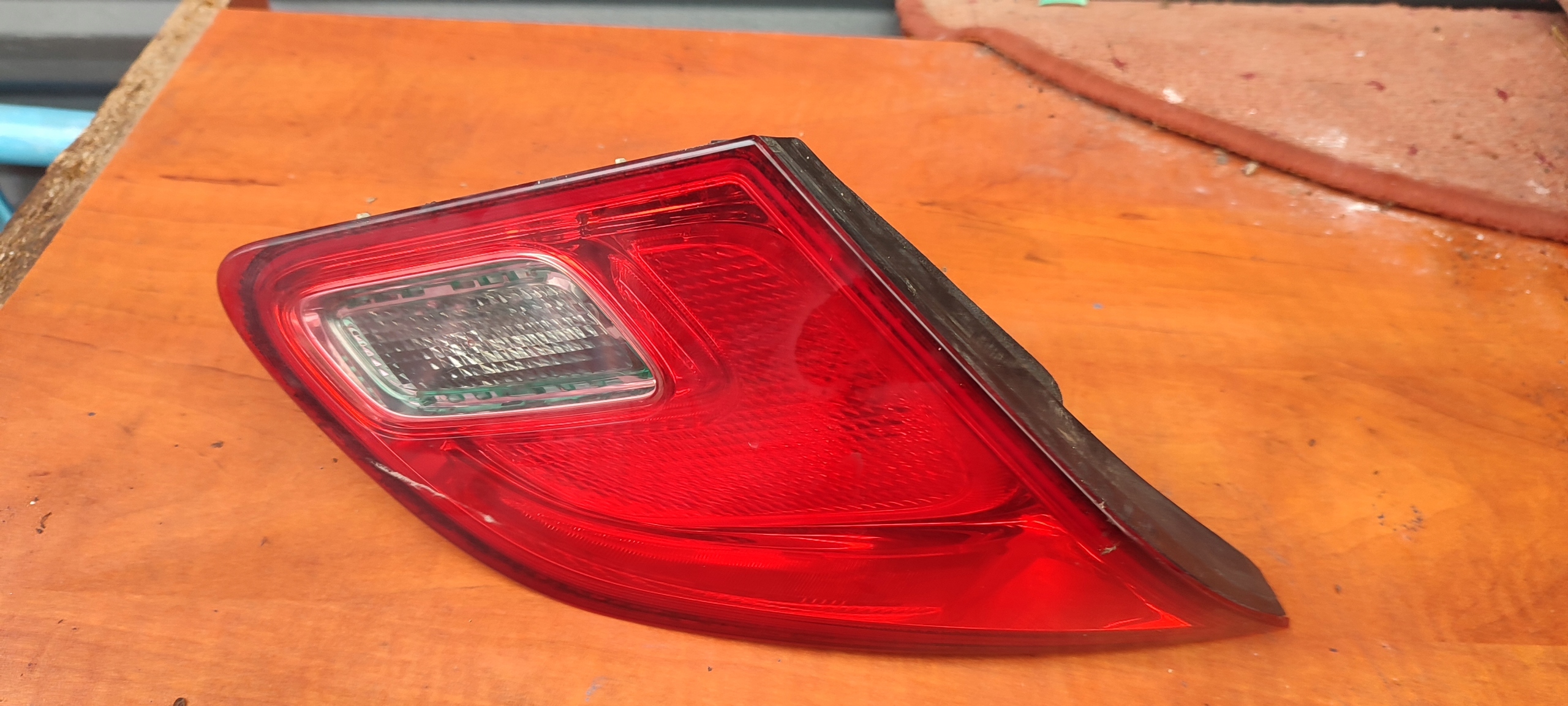 light left rear W KLAPIE OPEL ASTRA J HB anglik