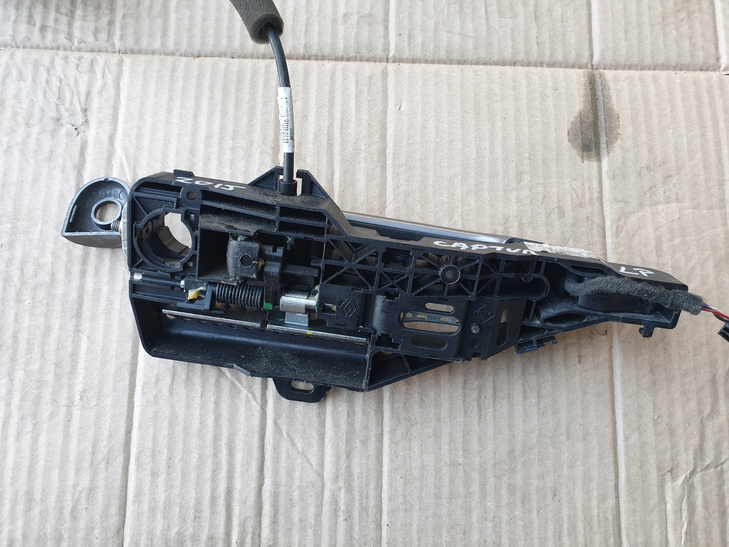 handle door left front RENAULT CAPTUR and 806079784R 2013- KEYLESS