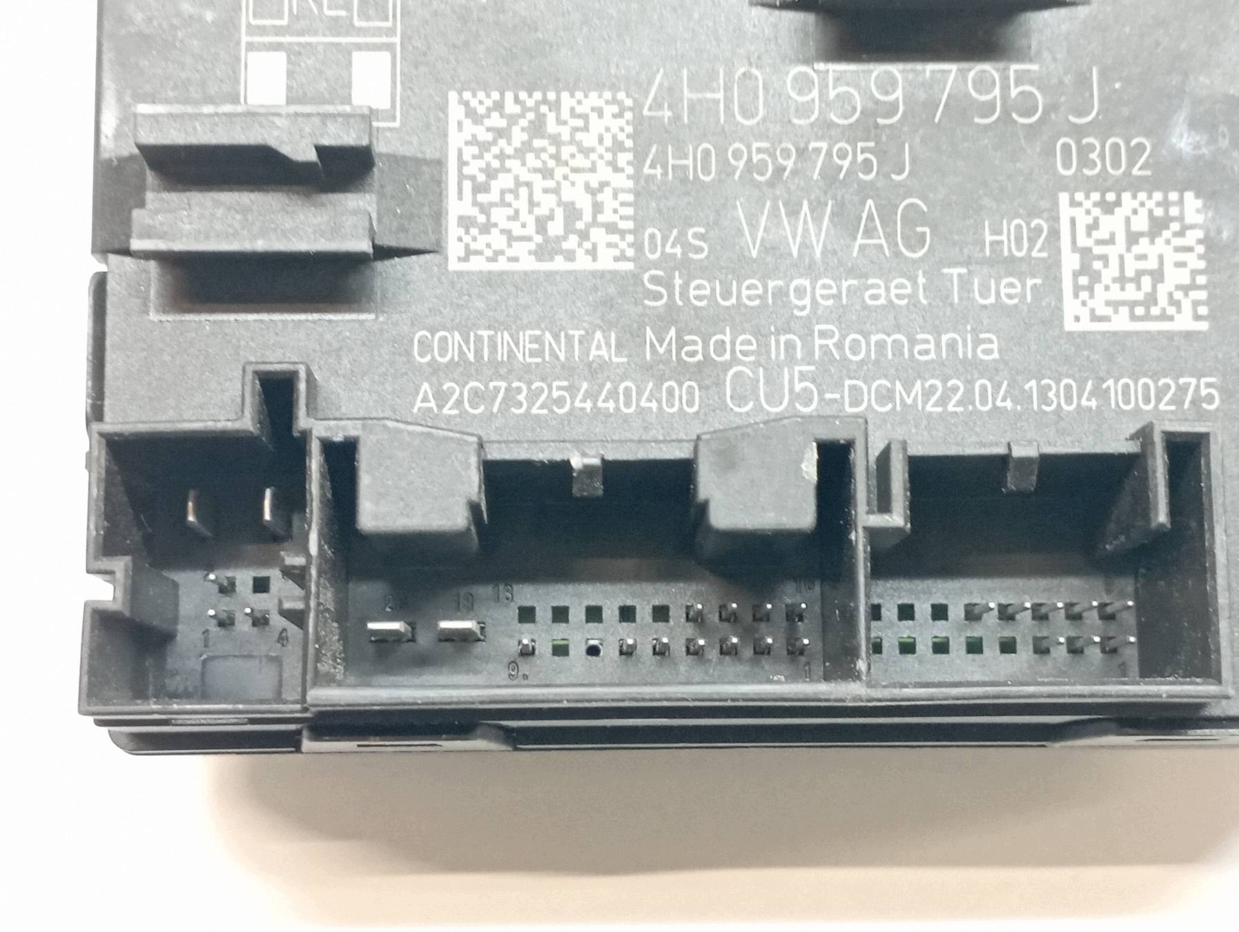 module door right rear part 114H0959795J Porsche Cayenne II (2010-2017)