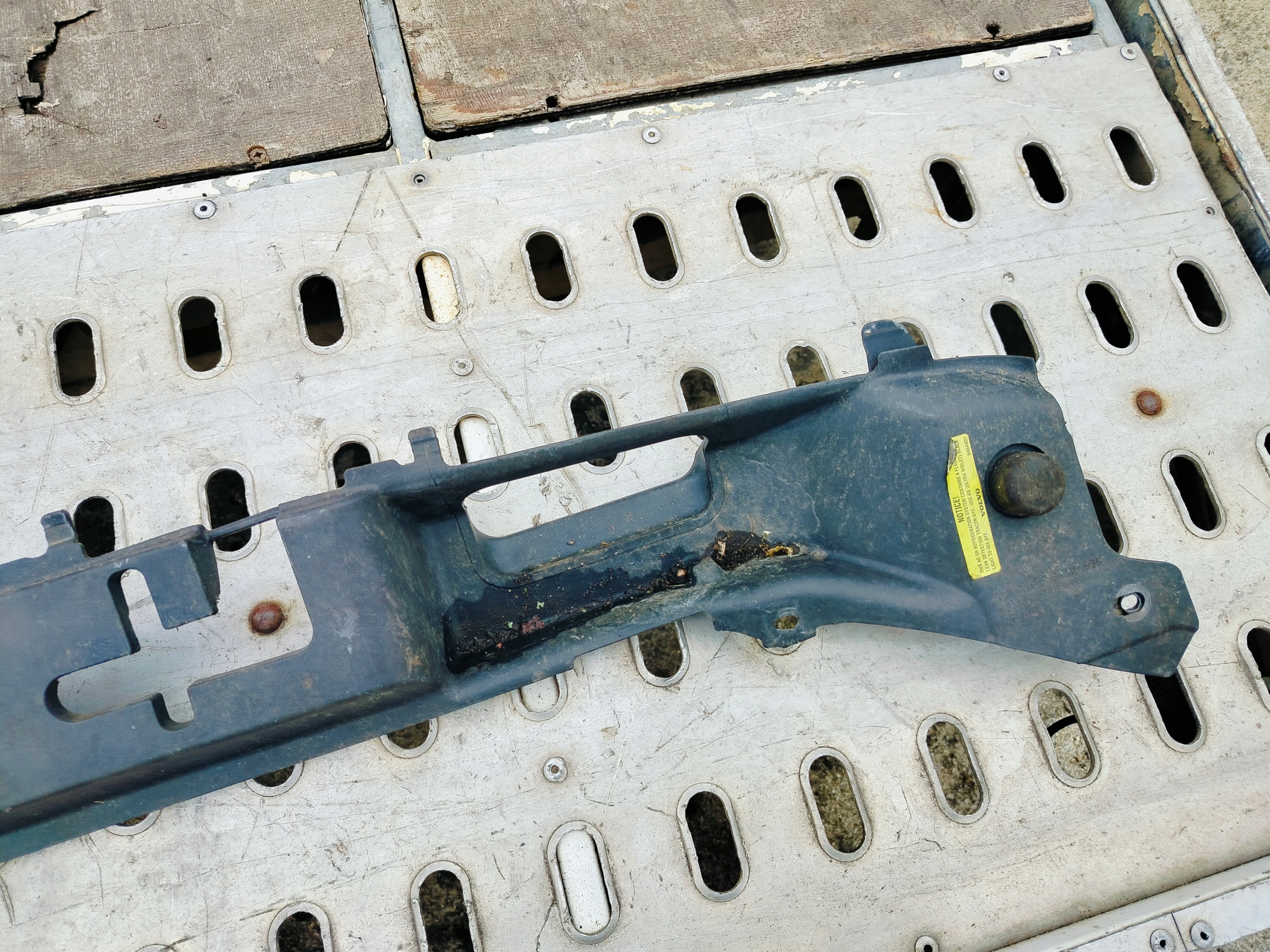 kryt stěny předního VOLVO V50 S40 II 30674608
