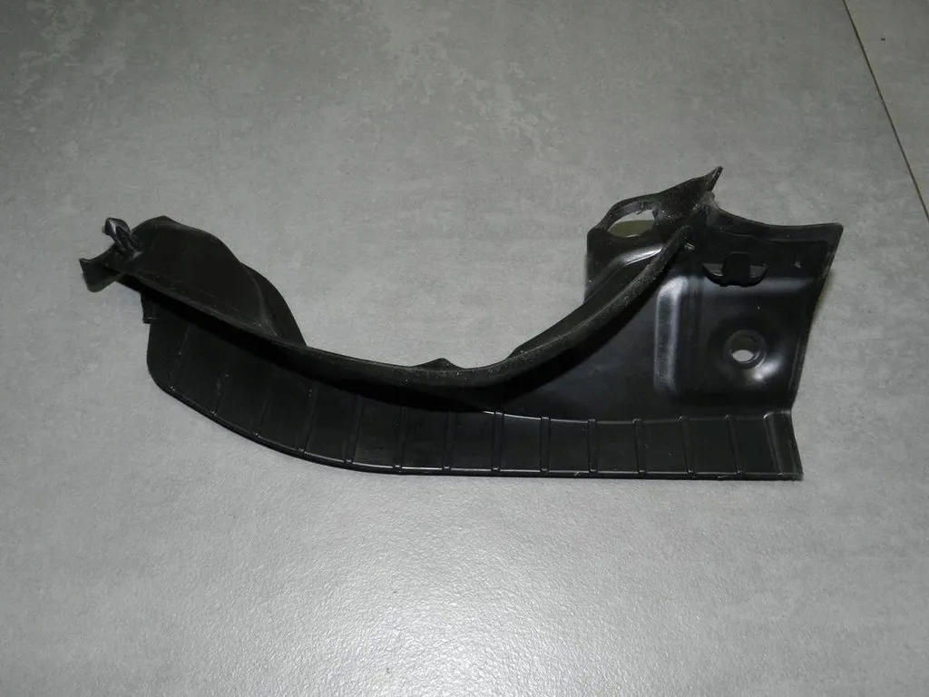 Audi S3 A3 8Y ADAPTER 8Y0805233