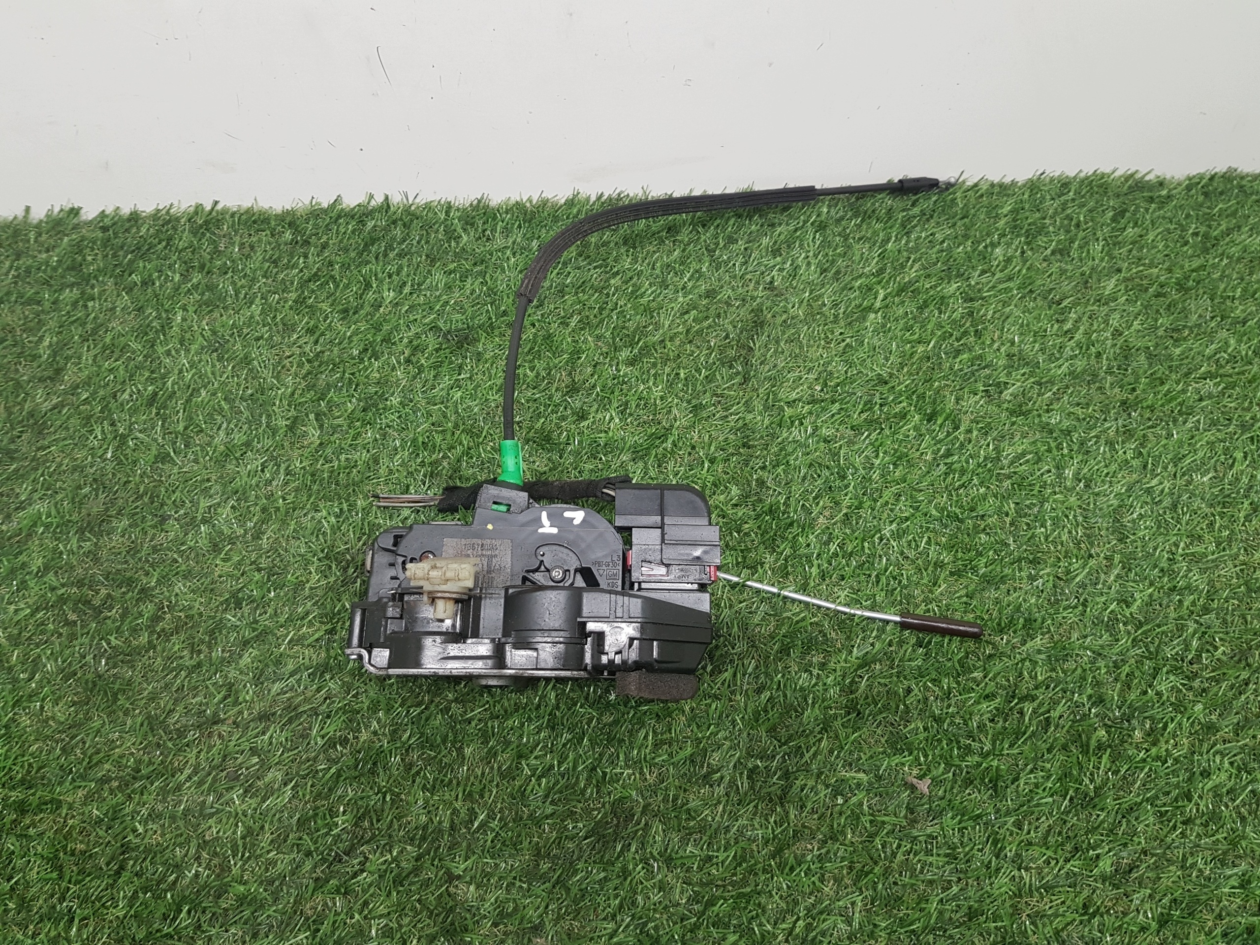 lock door left rear part rear OPEL INSIGNIA