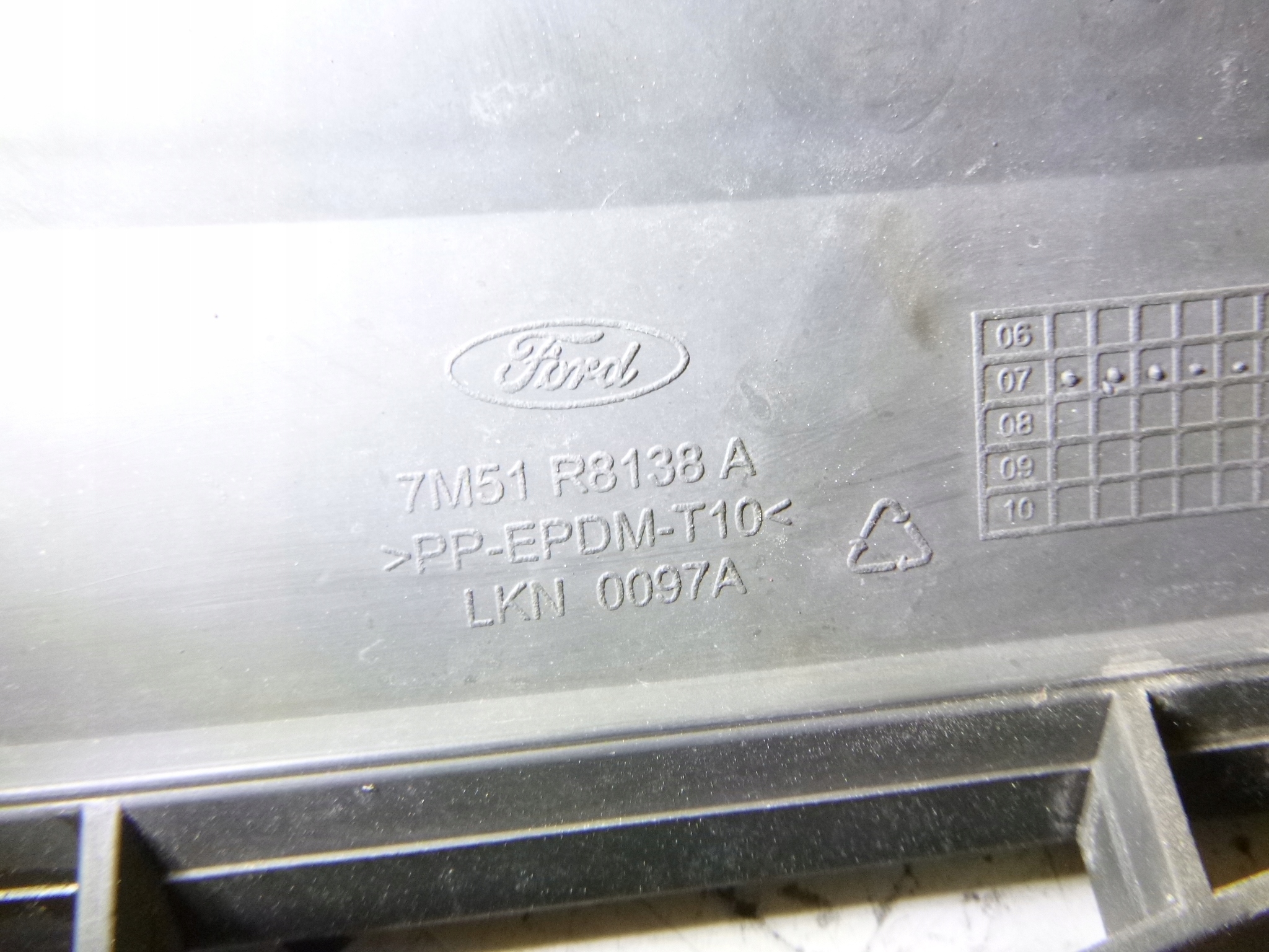 Grill Grill Ford C MAX Lift 2007r. 7M51 R8138A