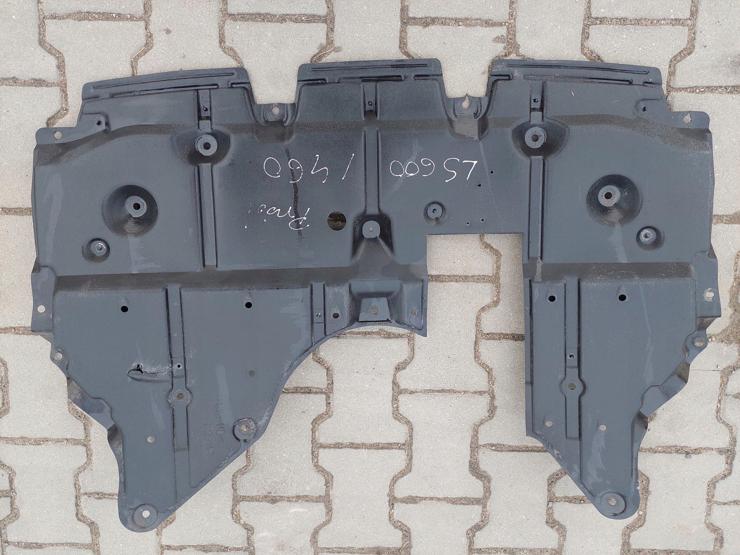 cover lower below engine LEXUS LS 600 LS600 5.0 HYBRID