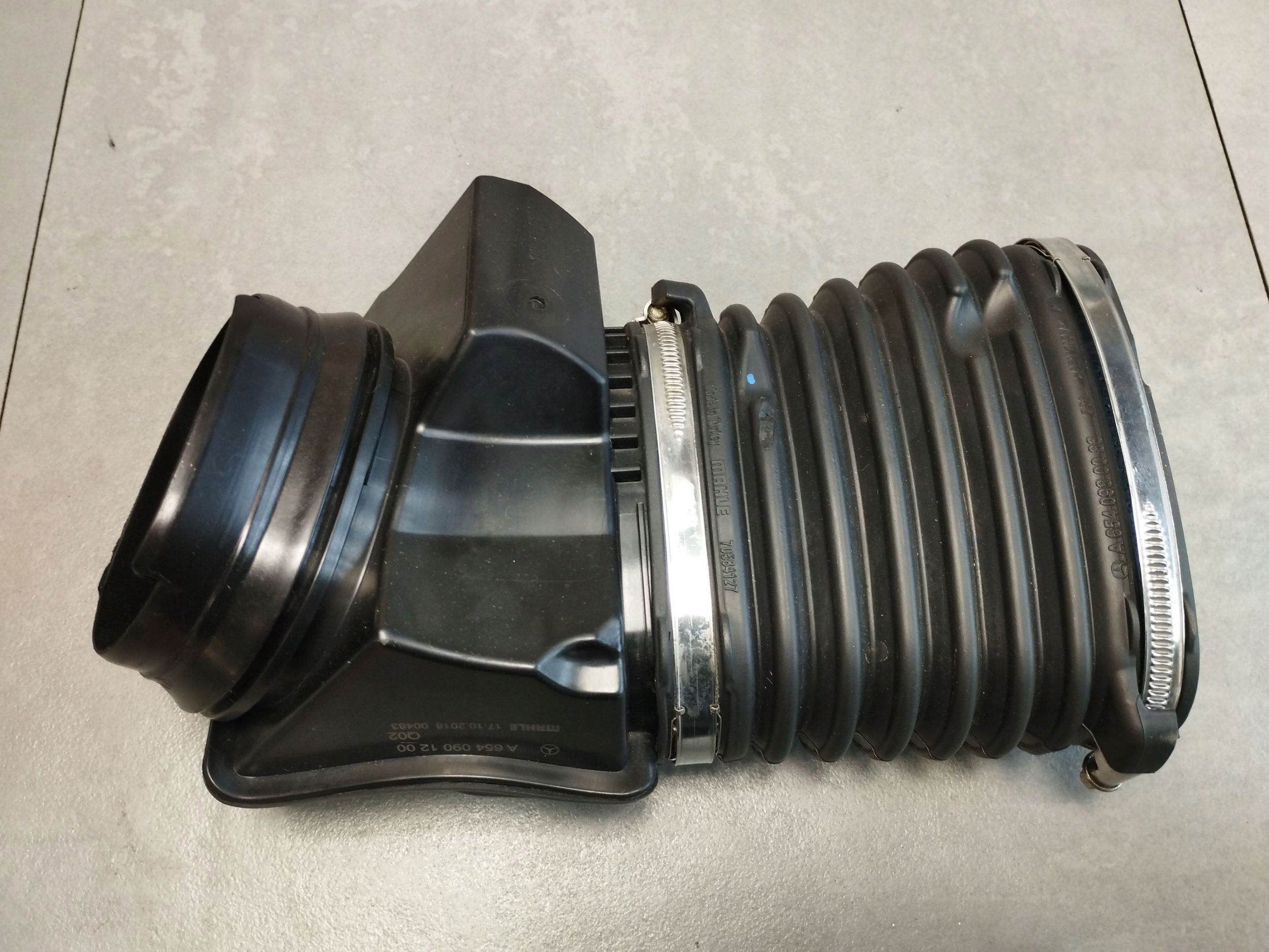 Mercedes-Benz E W213 2.0 CDI Schlauch luft A6540901200