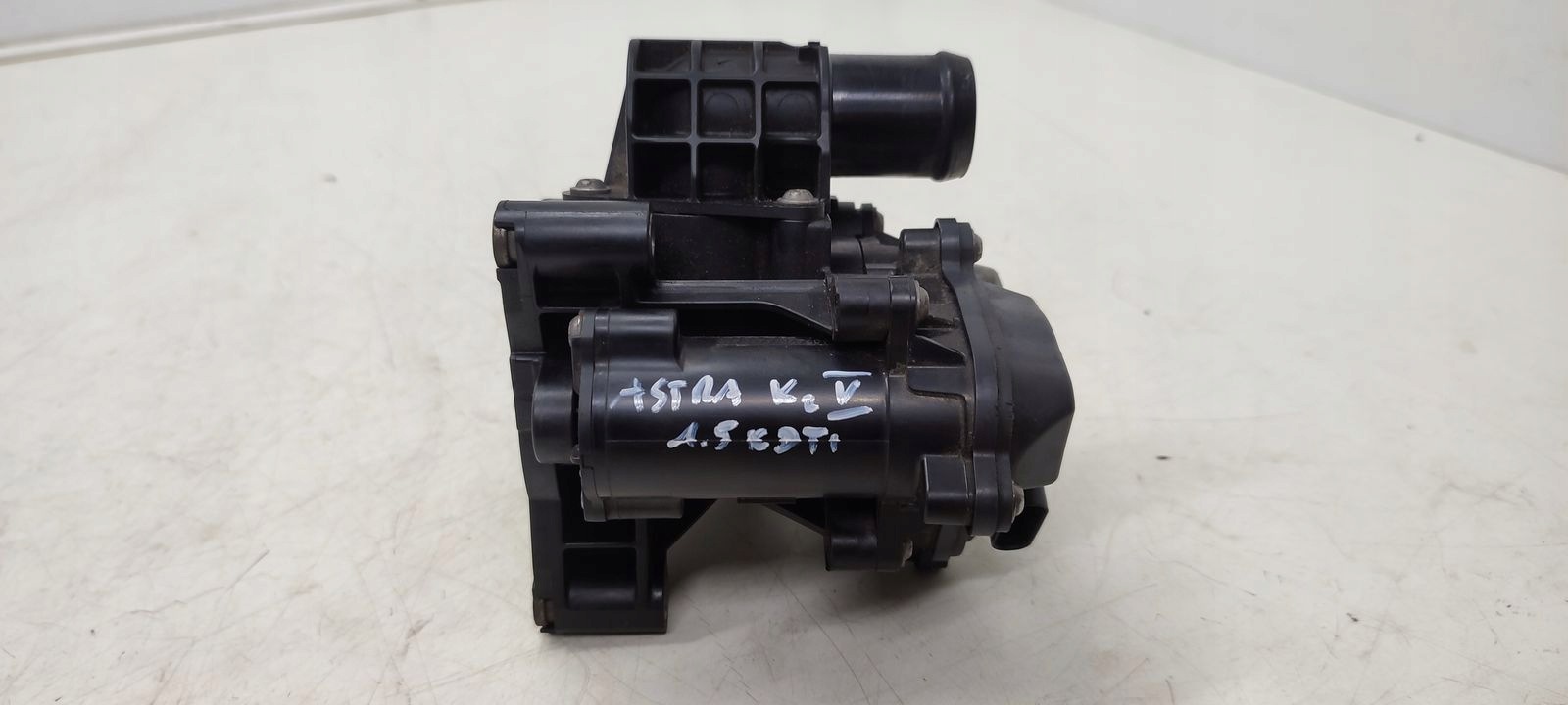 thermostat water pump Opel Astra K LIFT 1,5 CDTI