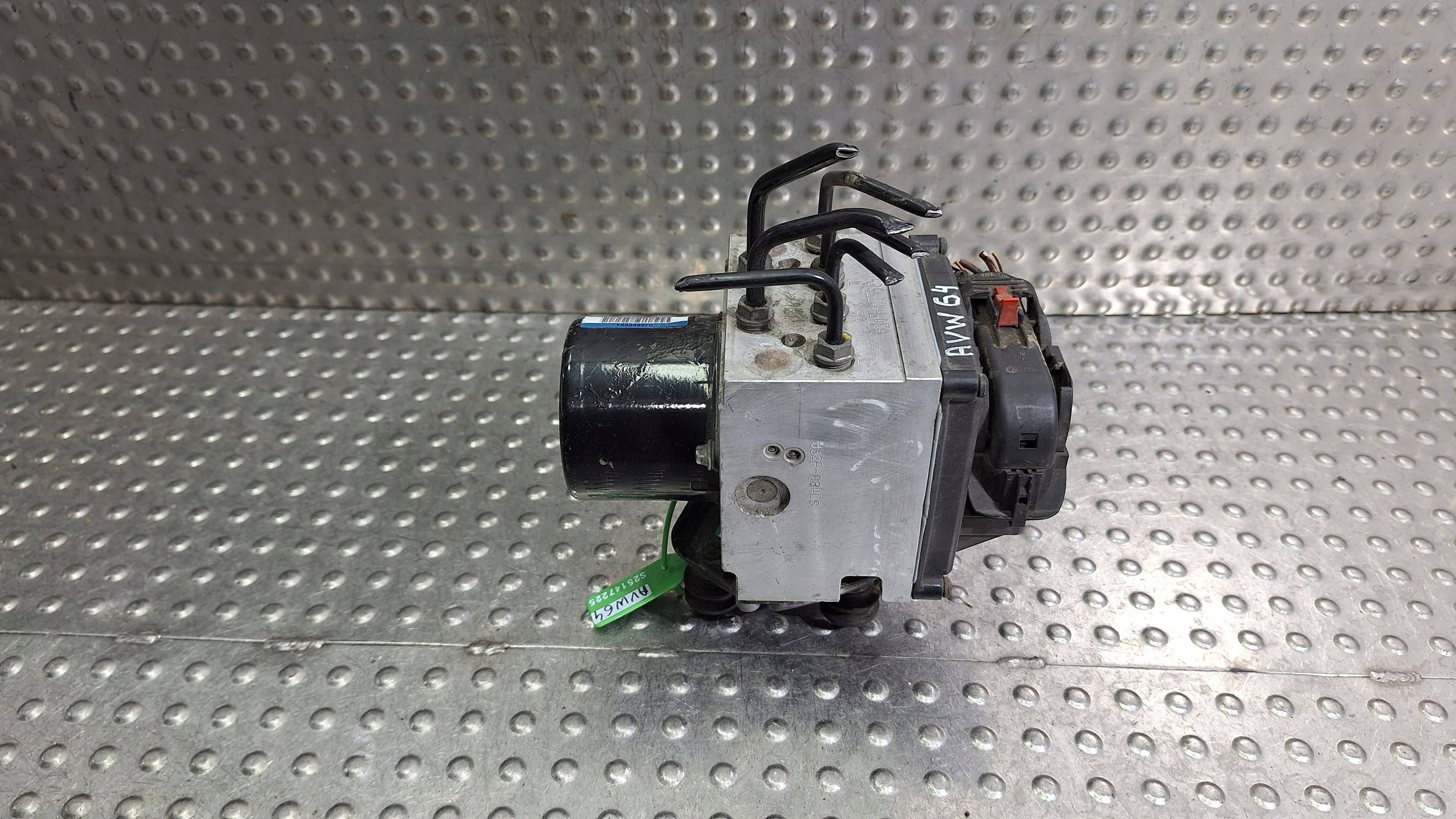 pump control unit ABS 3C0614095P VW PASSAT B6