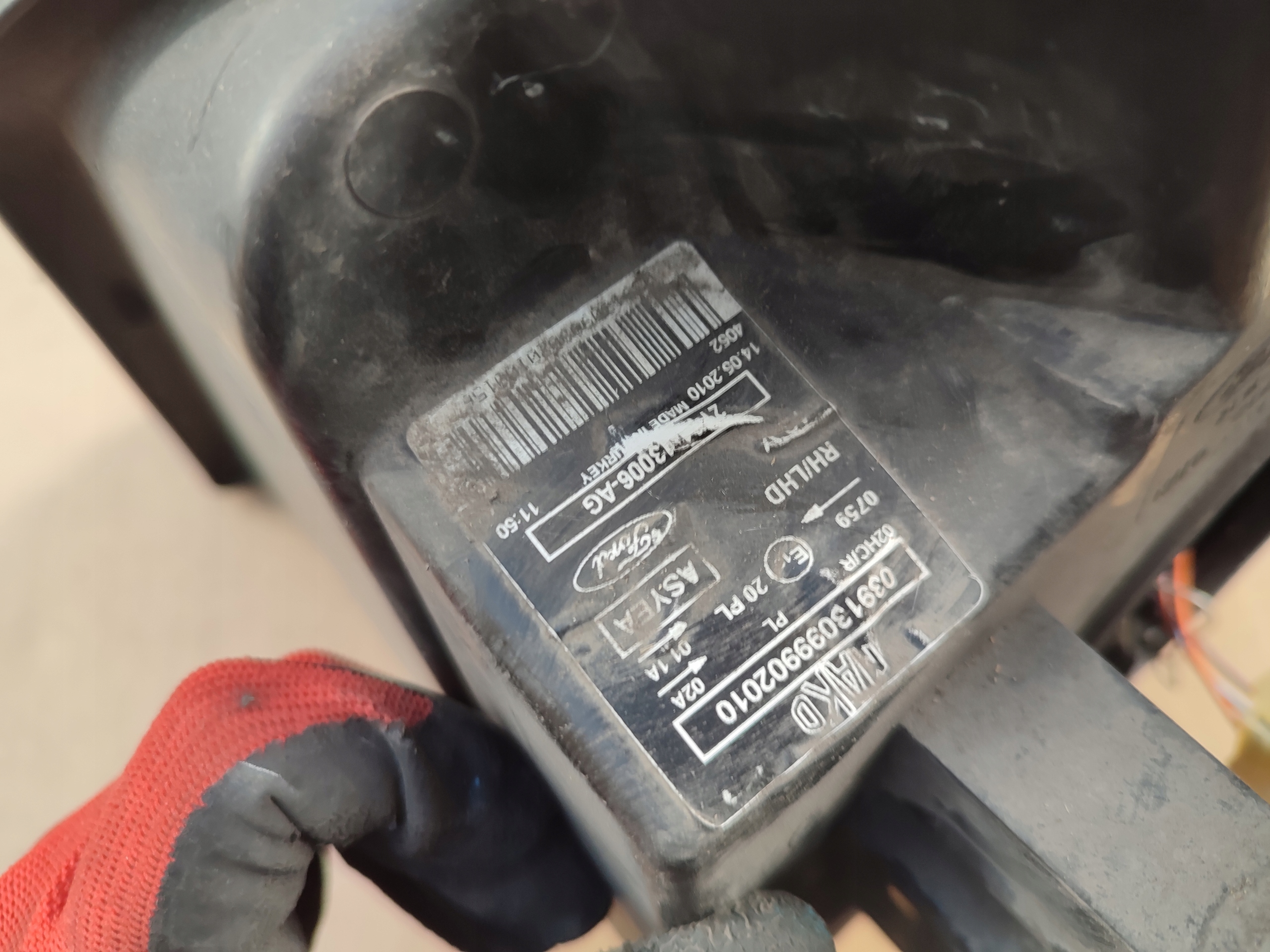 light front FORD CONNECT right EUROPA