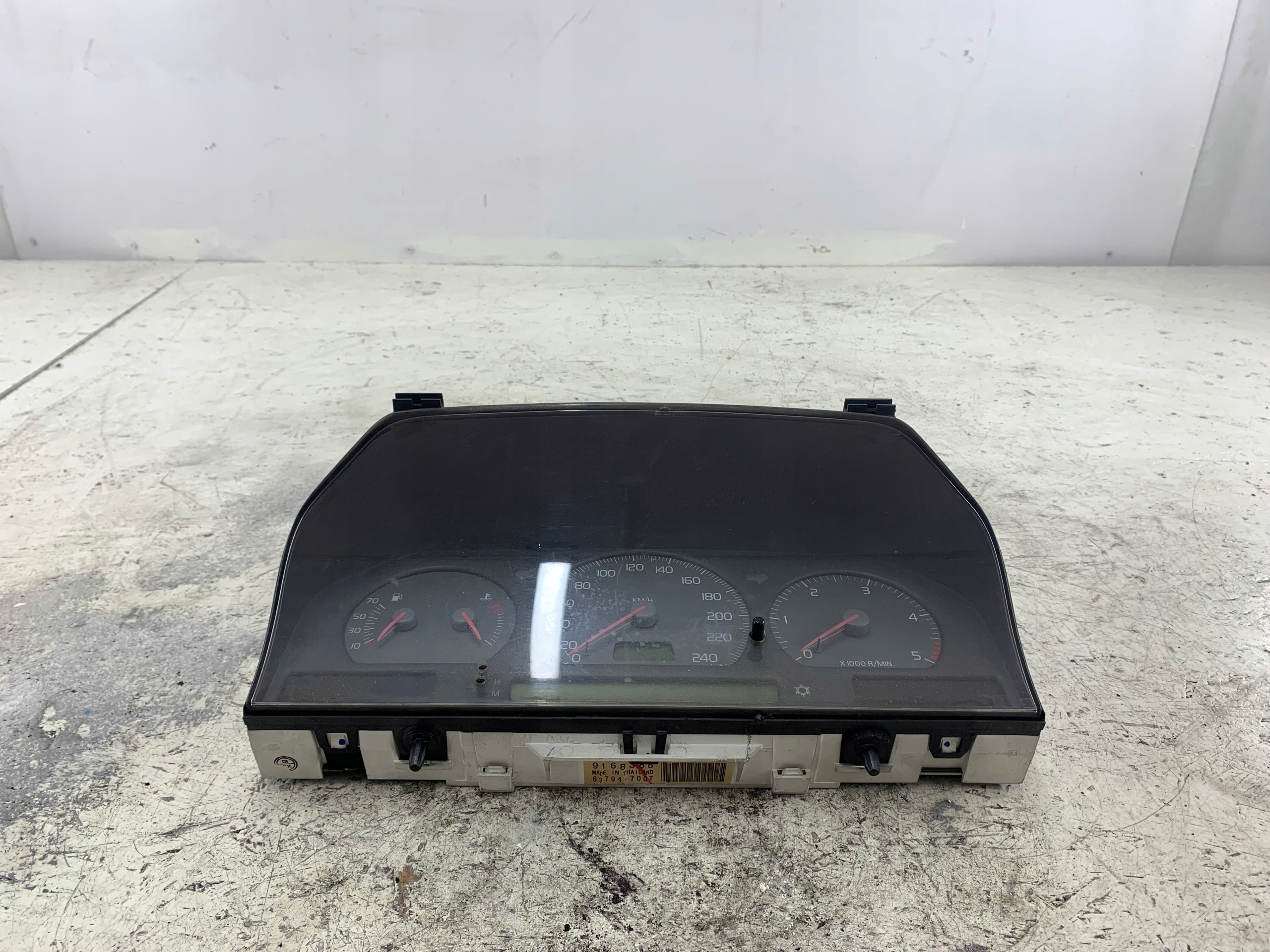 VOLVO S70 V70 2.5 D dials dials 9168386