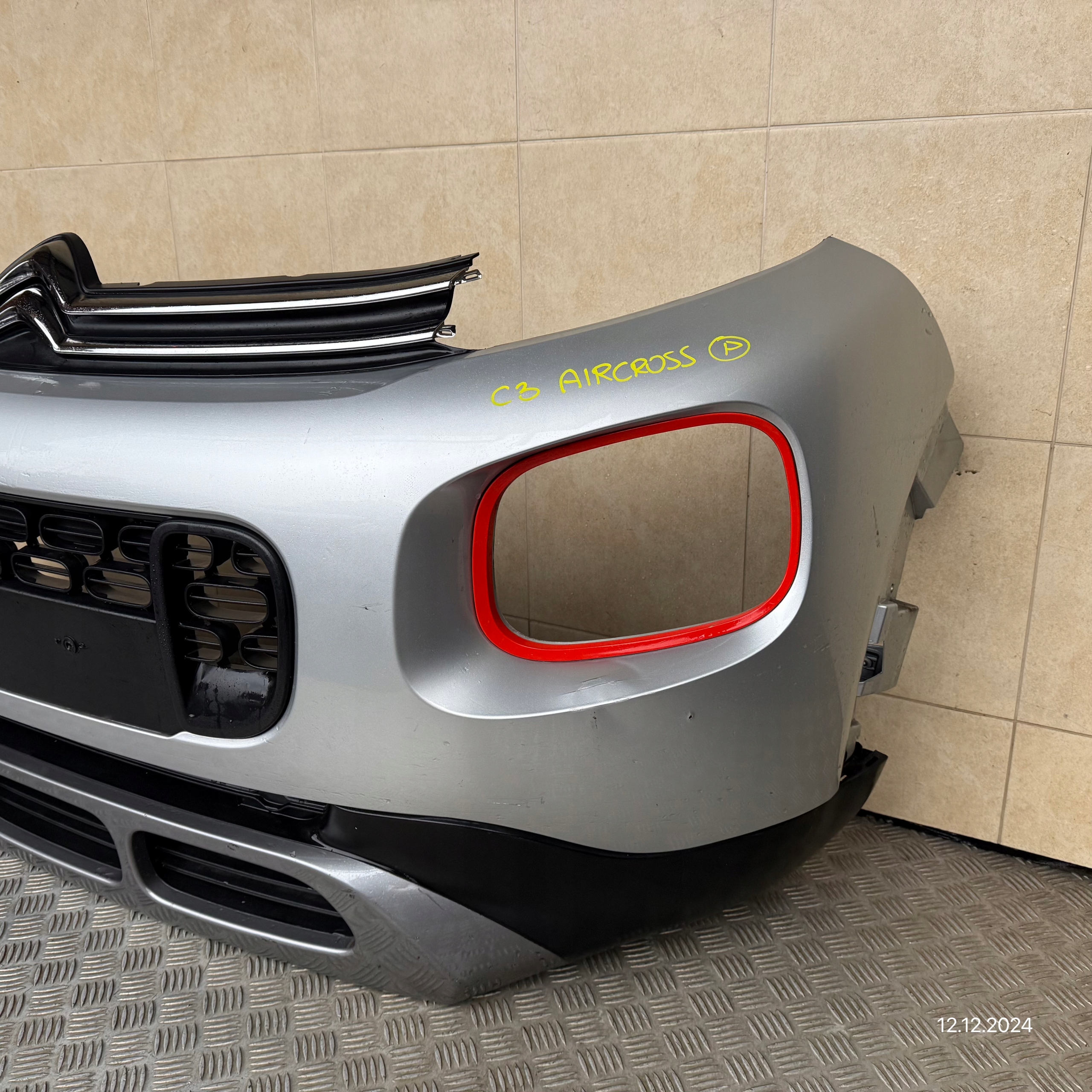 ZDERZAK PRZEDNI KOMPLETNY CITROEN C3 AIRCROSS 2018 ROK Numer katalogowy części OE ZDERZAK