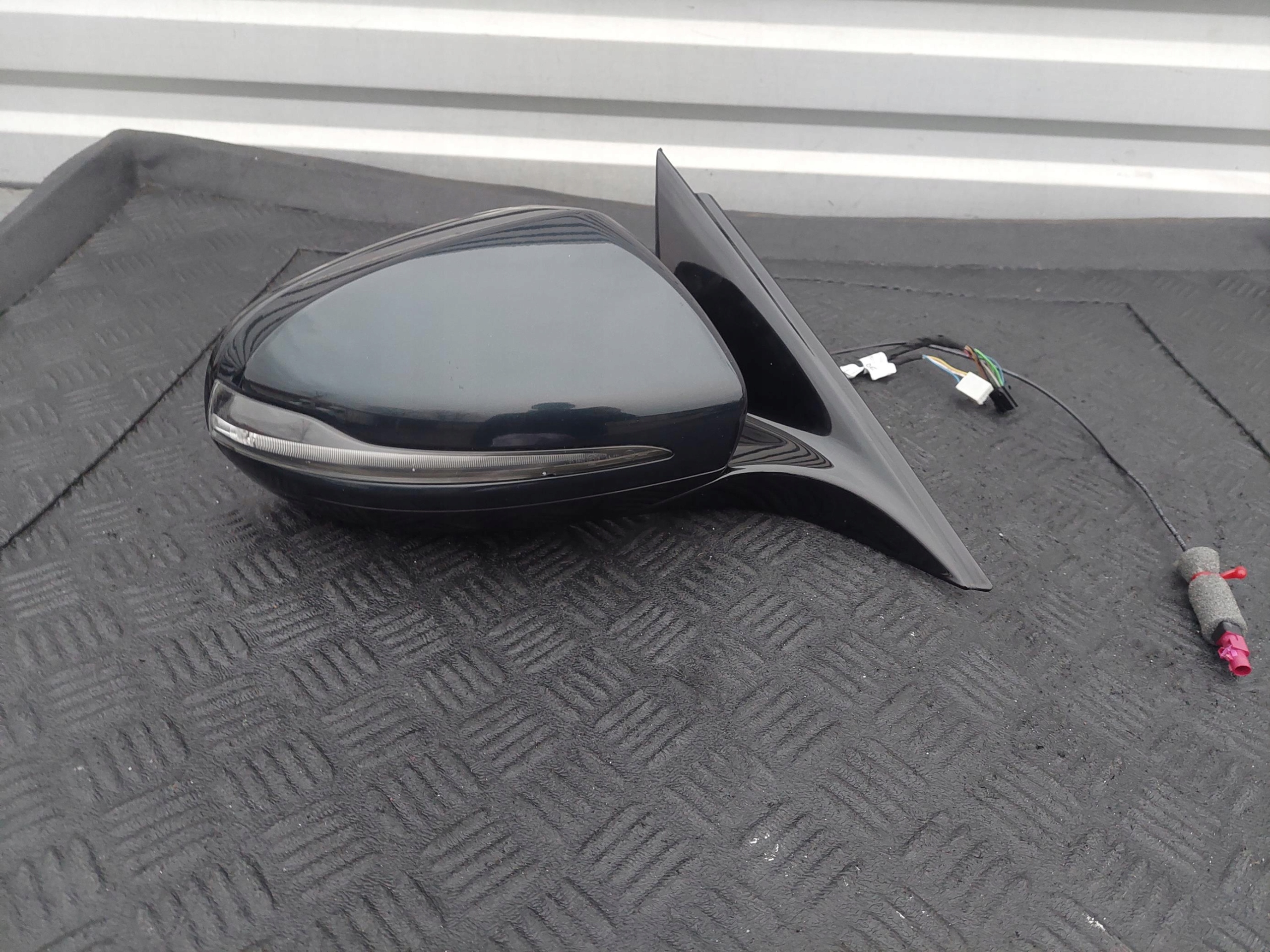 mirror right 3+9+1 PIN MERCEDES W213 S213 E colour 997