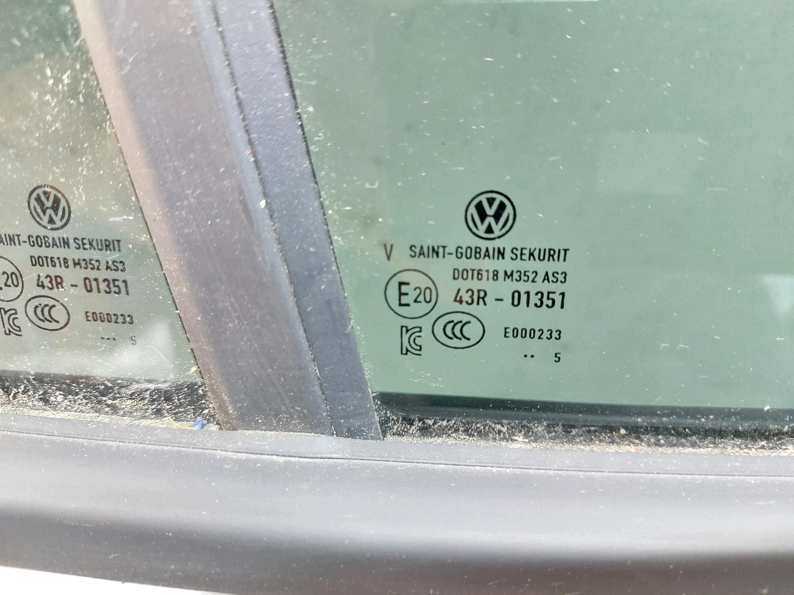 VW ID5 GTX 11E Tür rechts heck LS9R