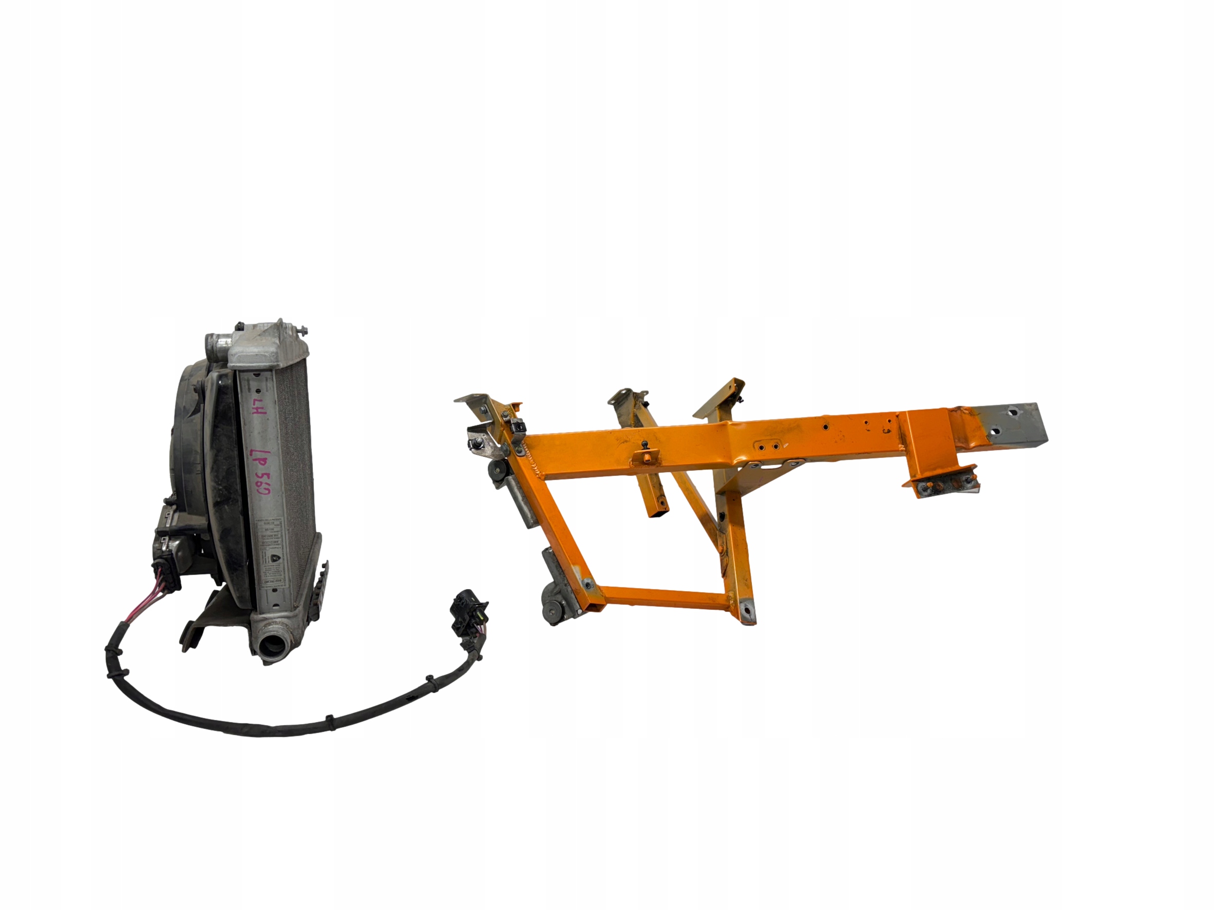 LAMBORGHINI GALLARDO LP560 PAS PRZEDNI CHŁODNICA PODŁUŻNICA ĆWIARTKA LEWA