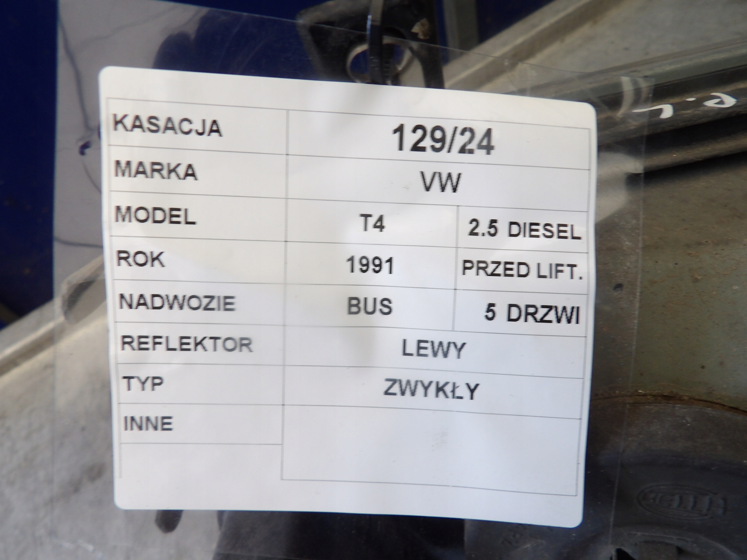 VW Transporter T4 - light front left