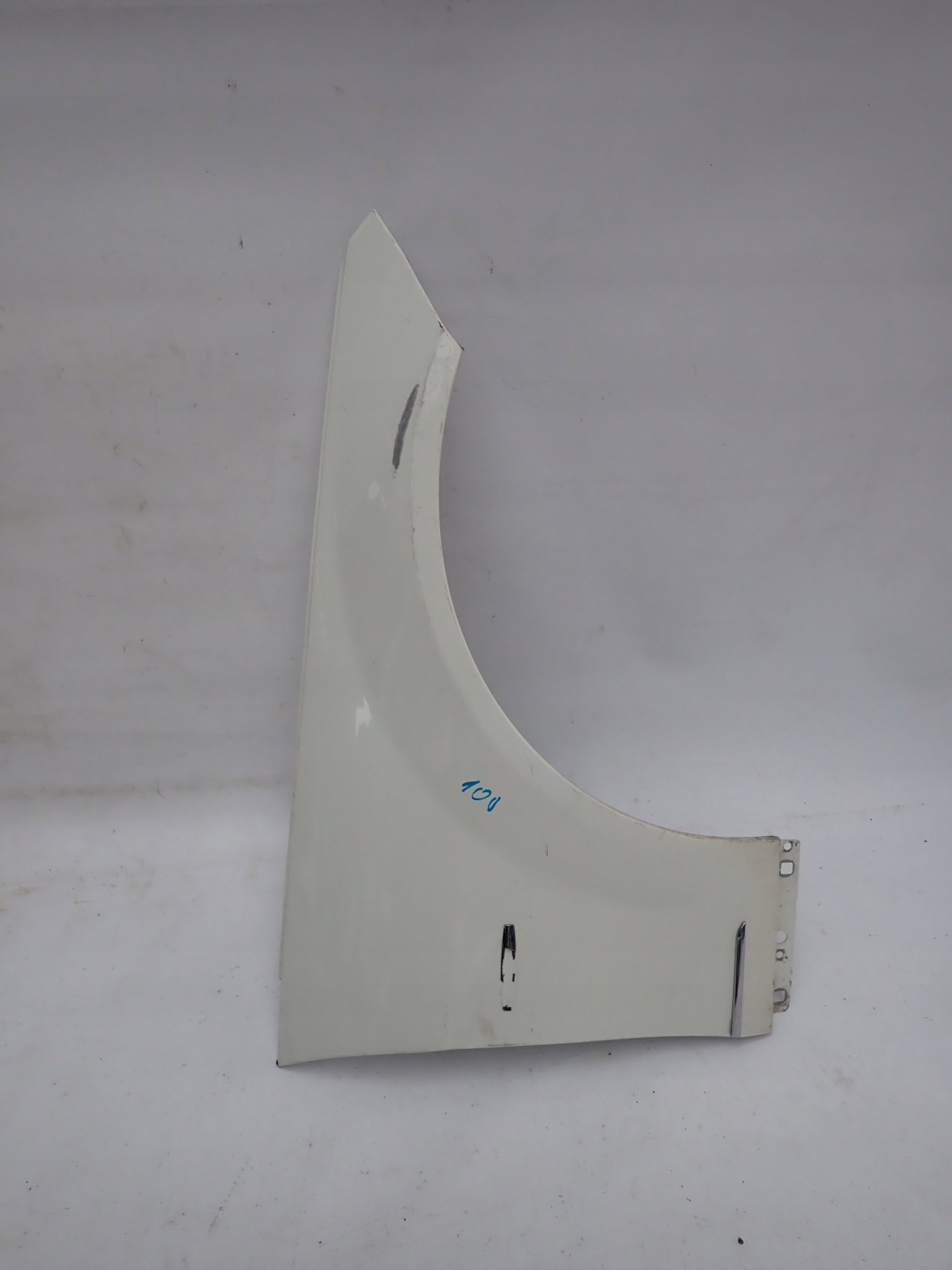 MERCEDES C-KLASA W204 07- fender right front front