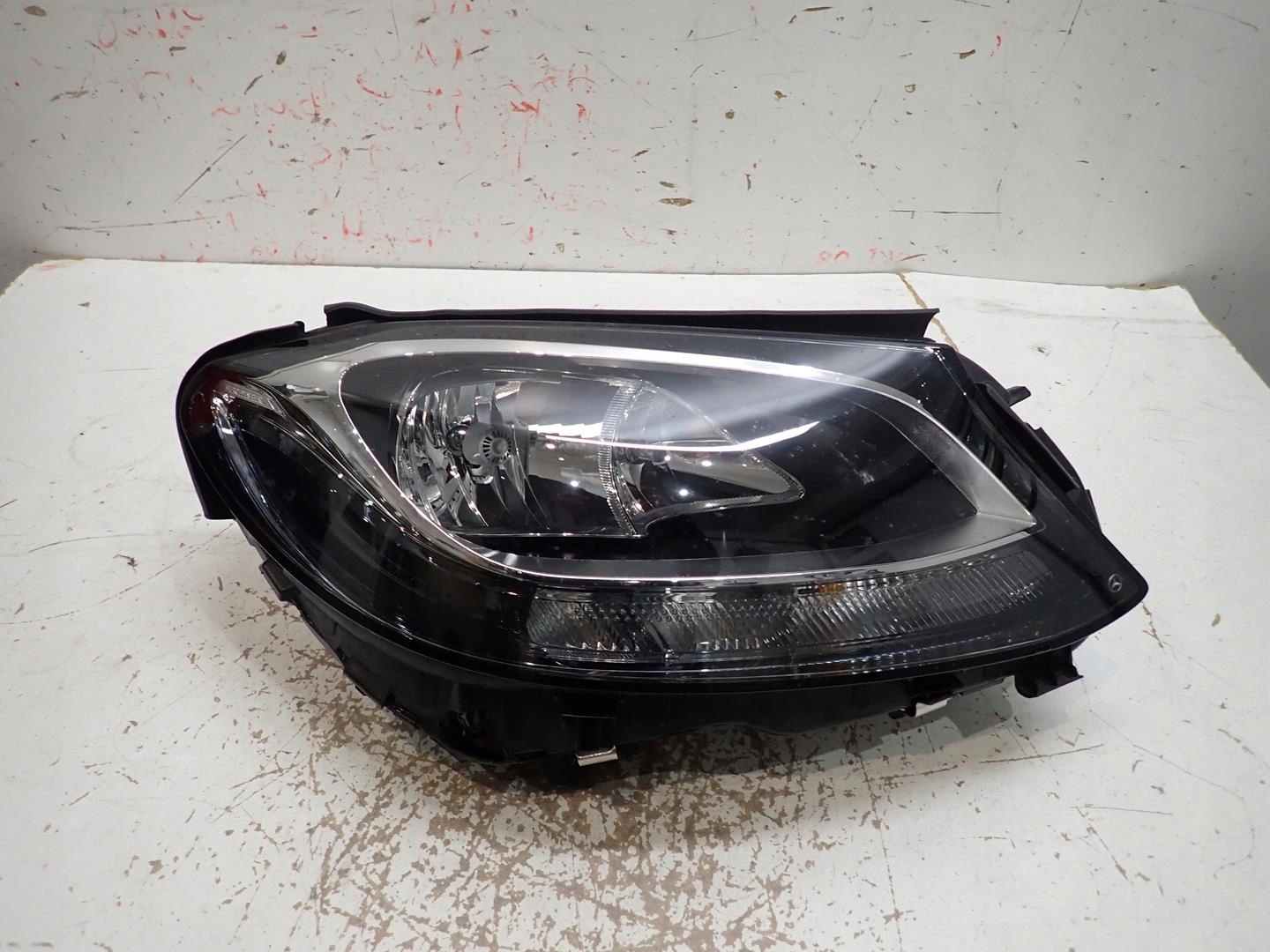 light front front right MERCEDES C-KLASA W205 2014- A205