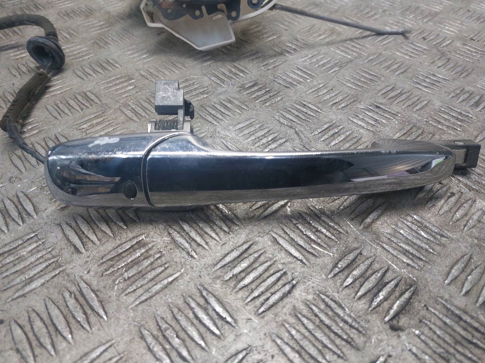 lock door right front + handle exterior MAZDA CX-9 and LIFT 4+2 PIN
