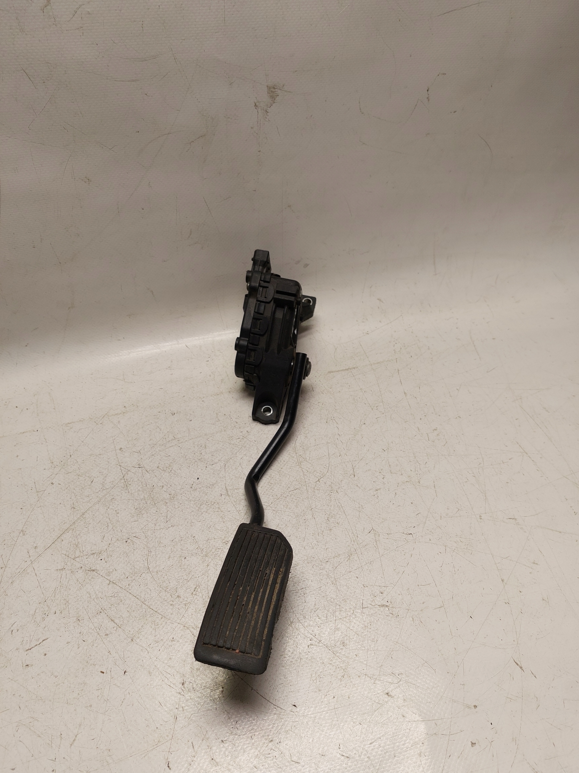 potentiometer accelerator pedal Nissan PRIMERA P12