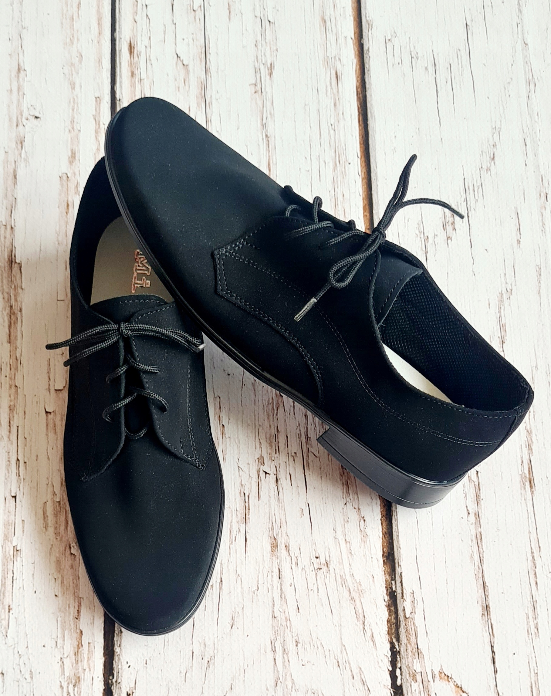 Buty Dla Dziecka Miko Perfekcyjny Wybór na Specjalne Okazje 35