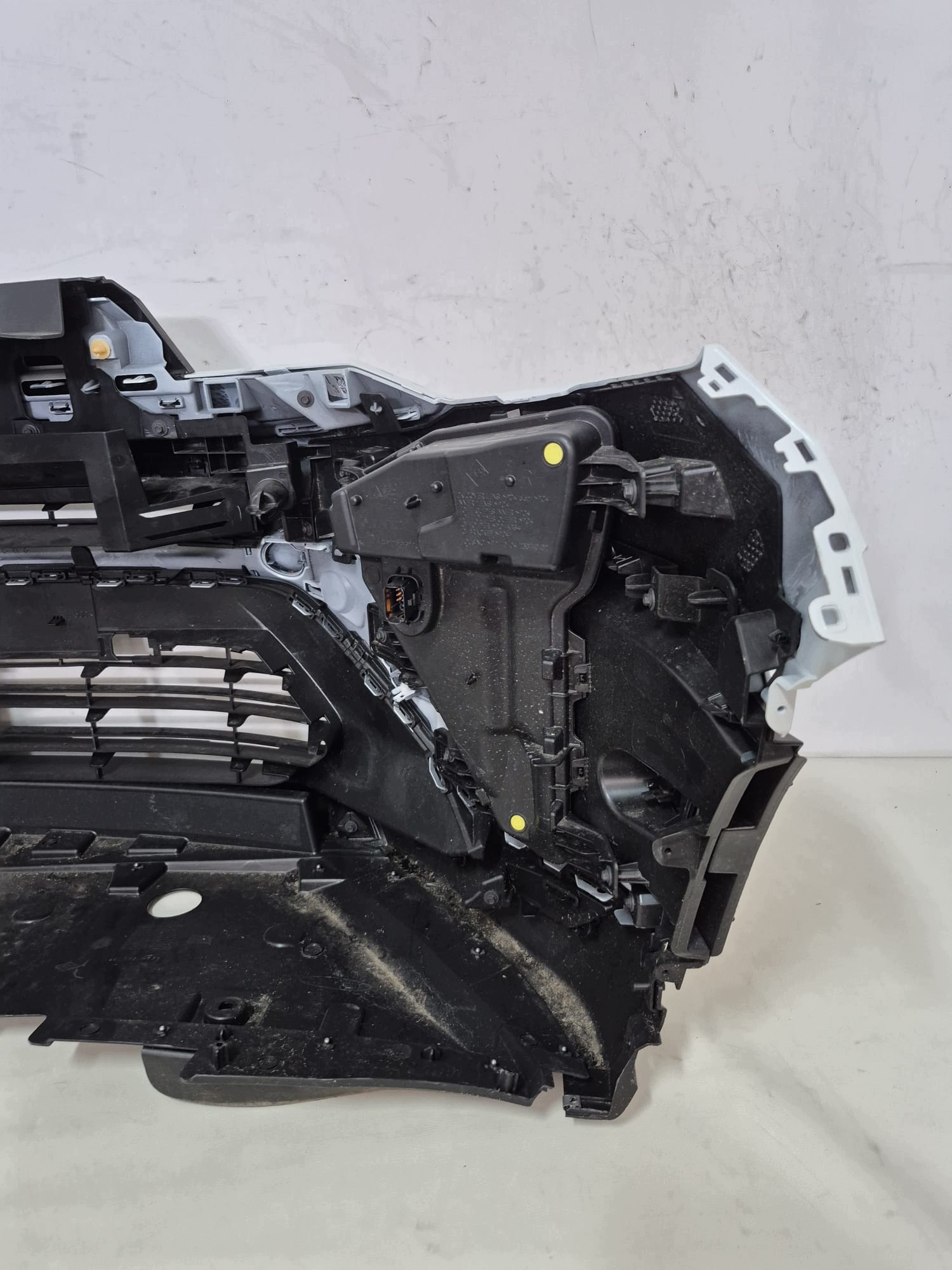 RENAULT CAPTUR II 2 LIFT 24- bumper front front 6XPDC RADAR 620264889R