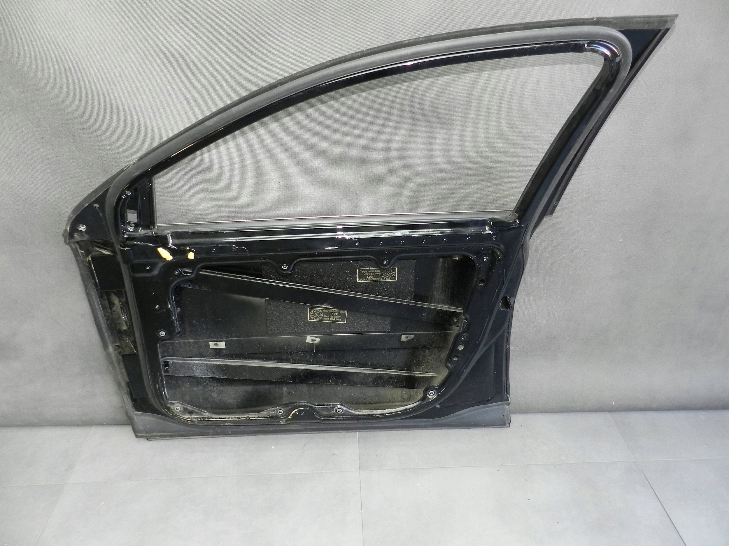 Volkswagen Phaeton door right front 3D0864942 L041