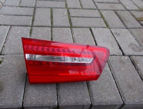 AUDI A6 C7 KOMBI AVANT LEWA TYLNA LAMPA KLAPA ORYGINAŁ 4G9945093B