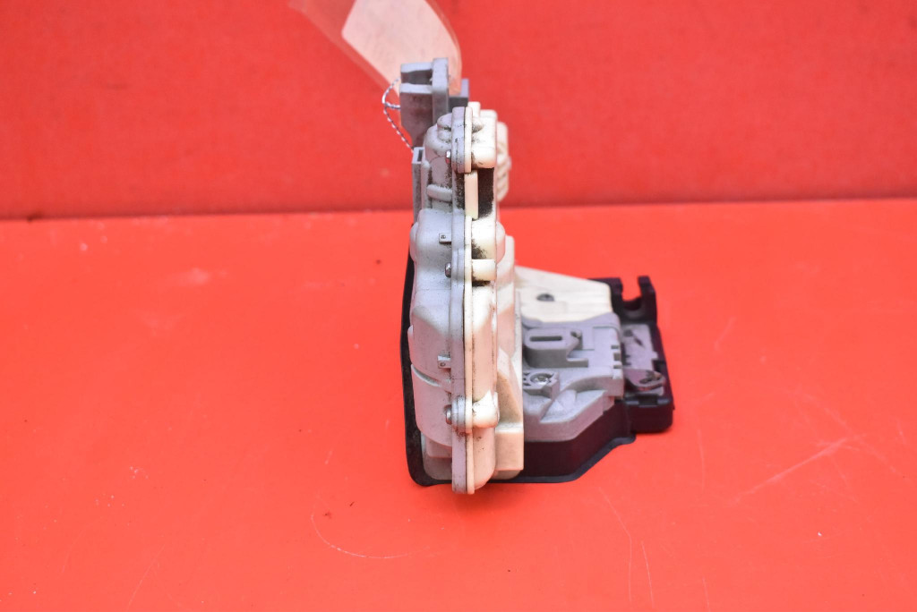 lock door right front front EU 3C1837016A AUDI Q7 4L 05-09
