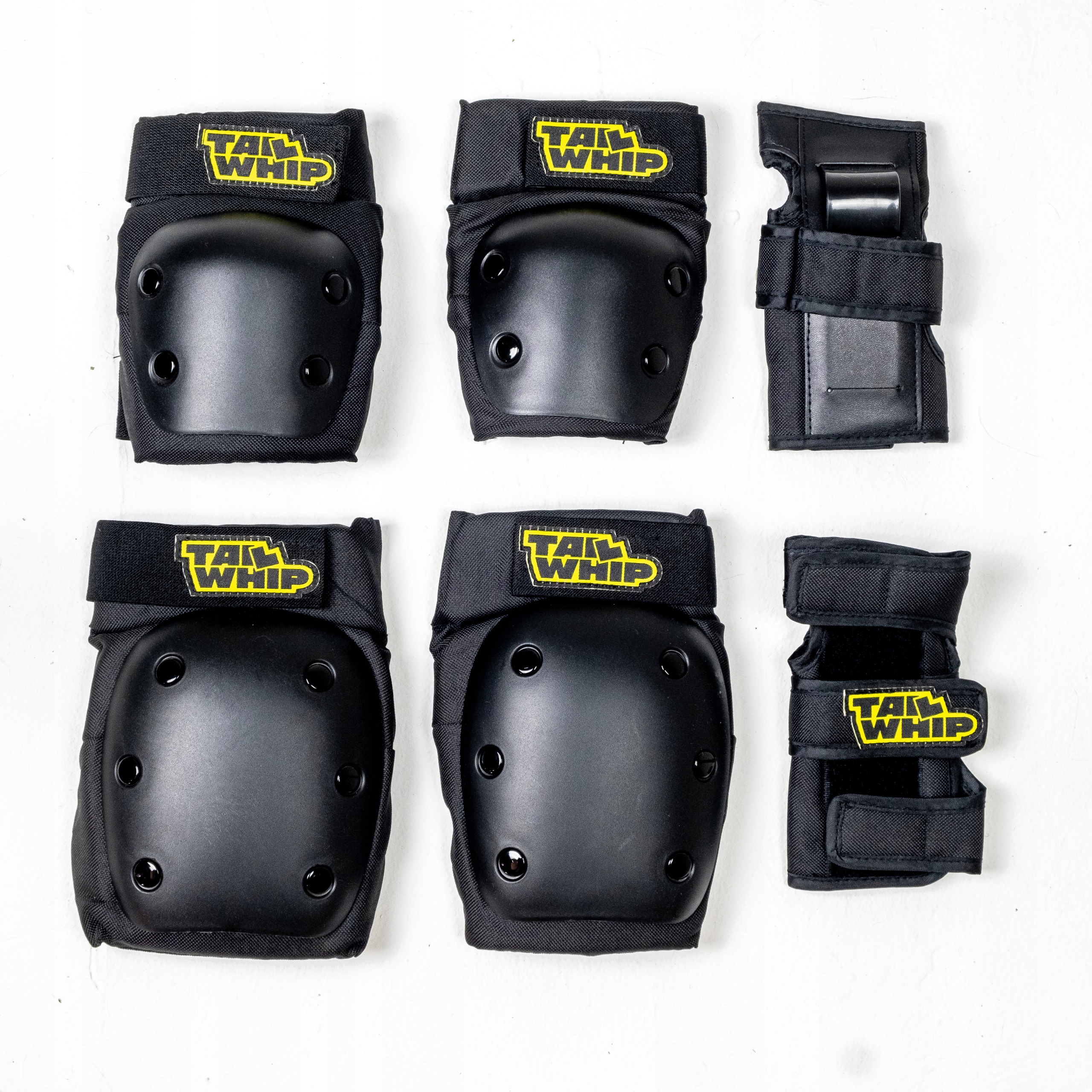 Налокотники и наколенники хвост кнут протектор комплект черный