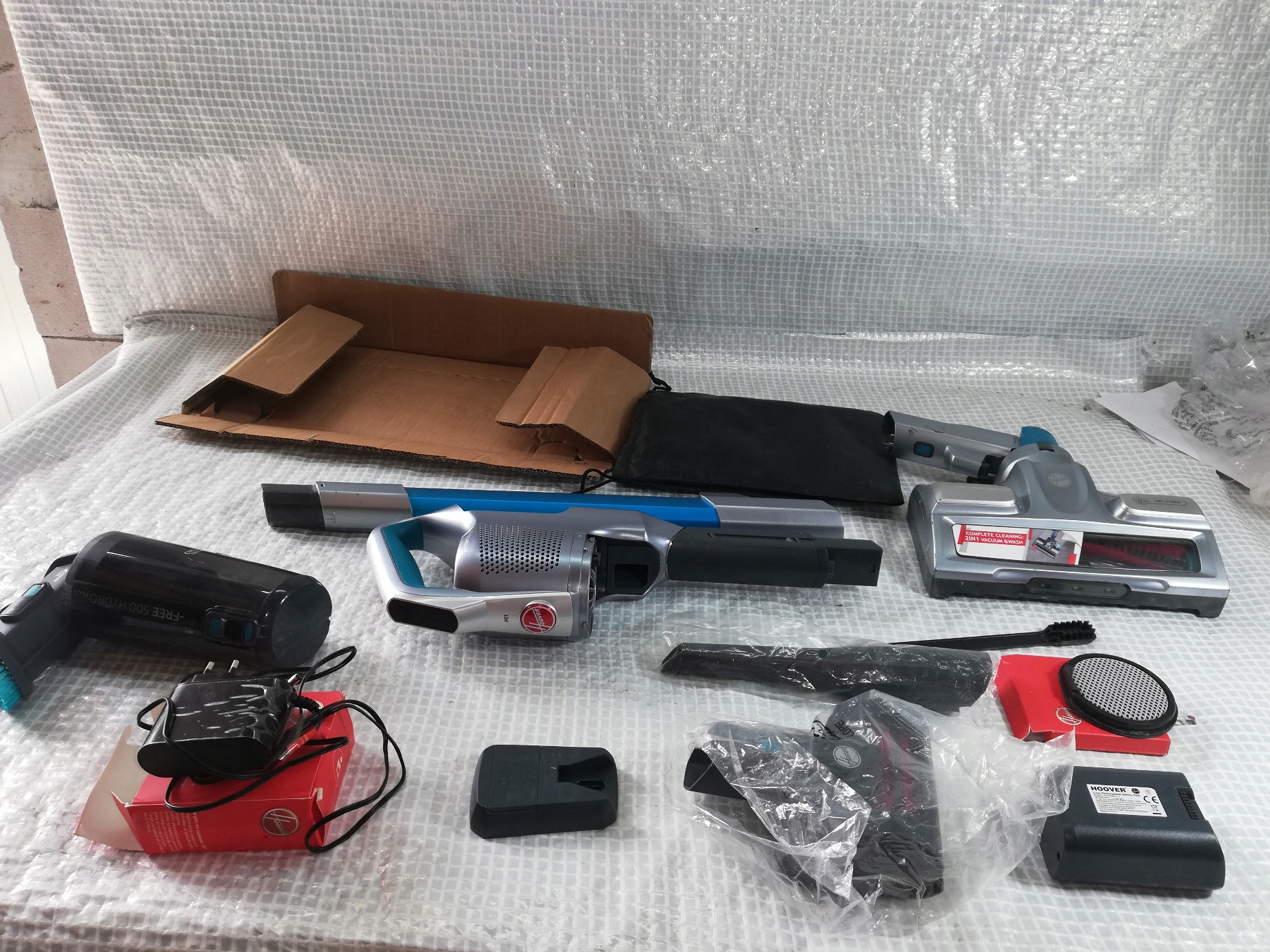 ODKURZACZ BEZPRZEWODOWY PIONOWY HOOVER H-FREE 500 Kod producenta HF522NPW 011