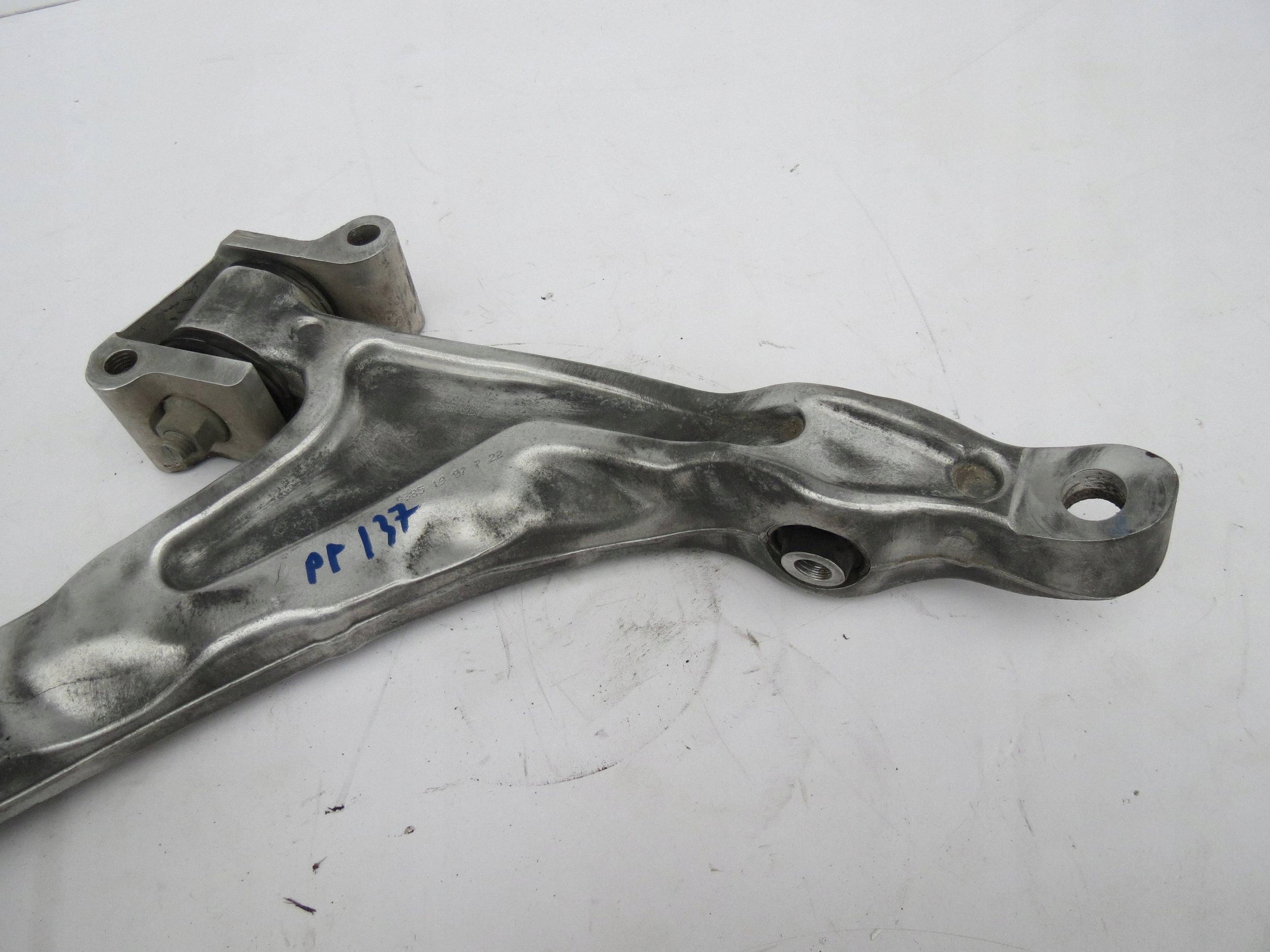 arm right front VOLVO V90 T8 HYBRYDA 31360832