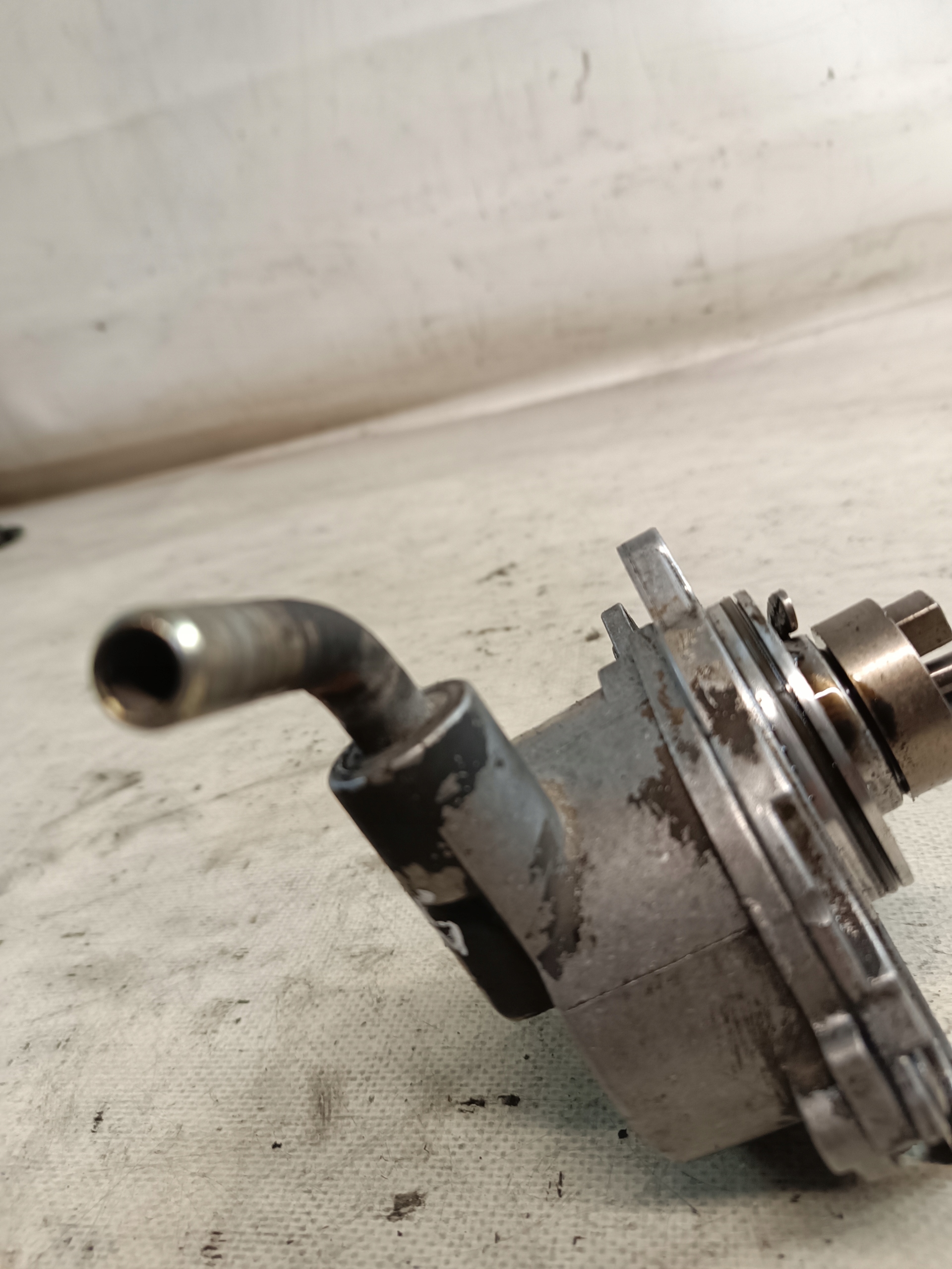 Mercedes w203 OE 2.2 CDI A6112300065 Pompa vacum