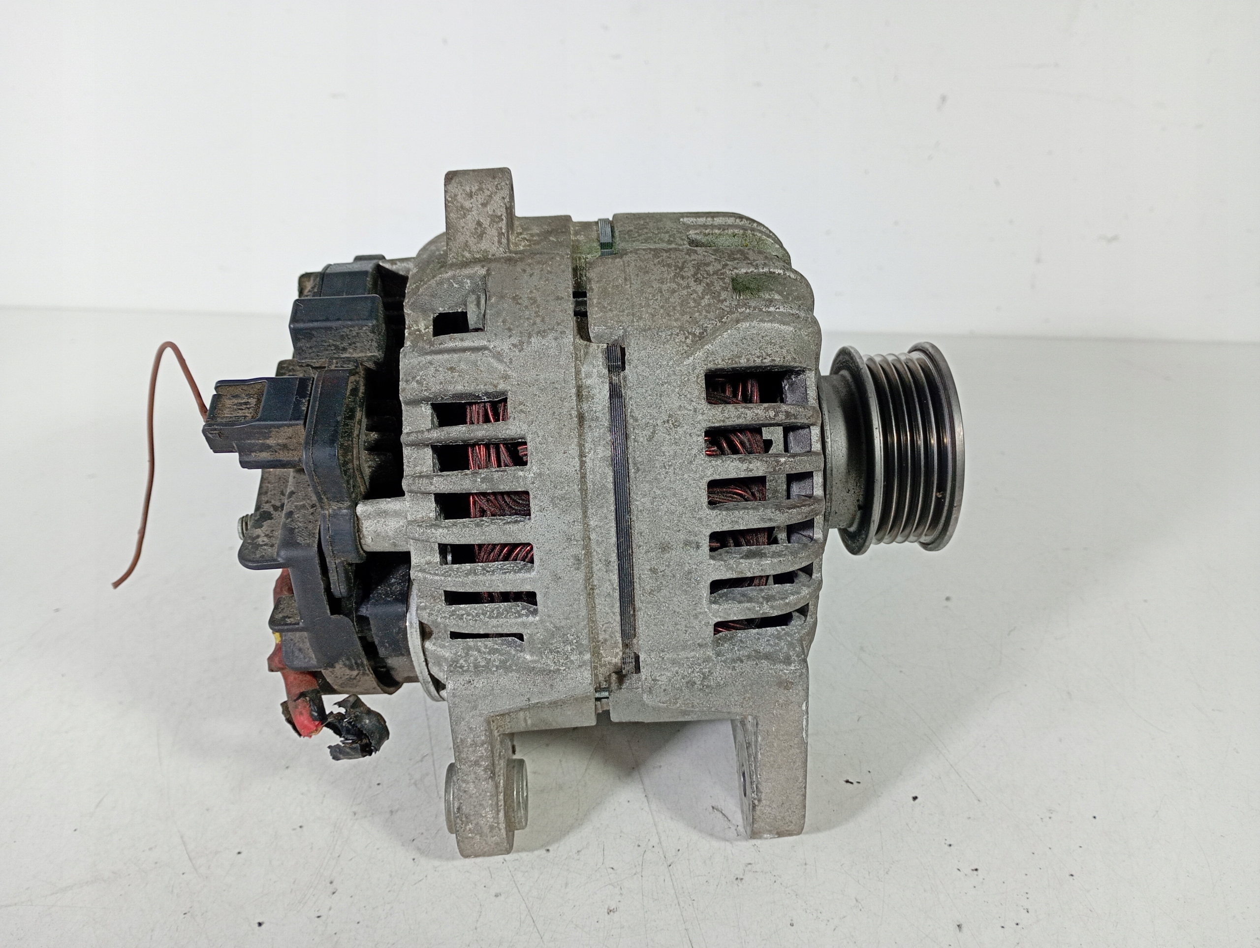 Renault Modus 04-12 alternator OE A0213